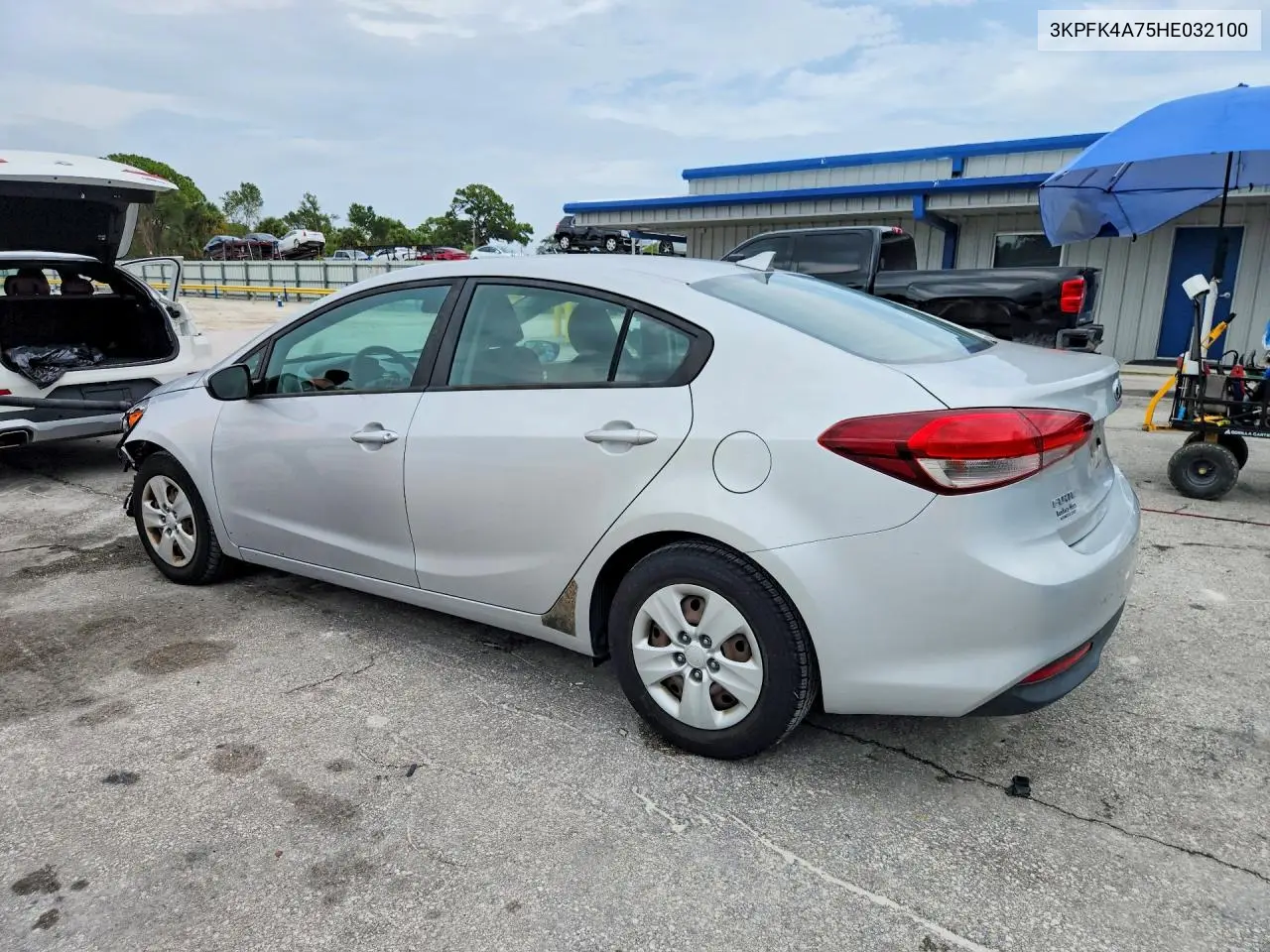 2017 Kia Forte Lx VIN: 3KPFK4A75HE032100 Lot: 61872036