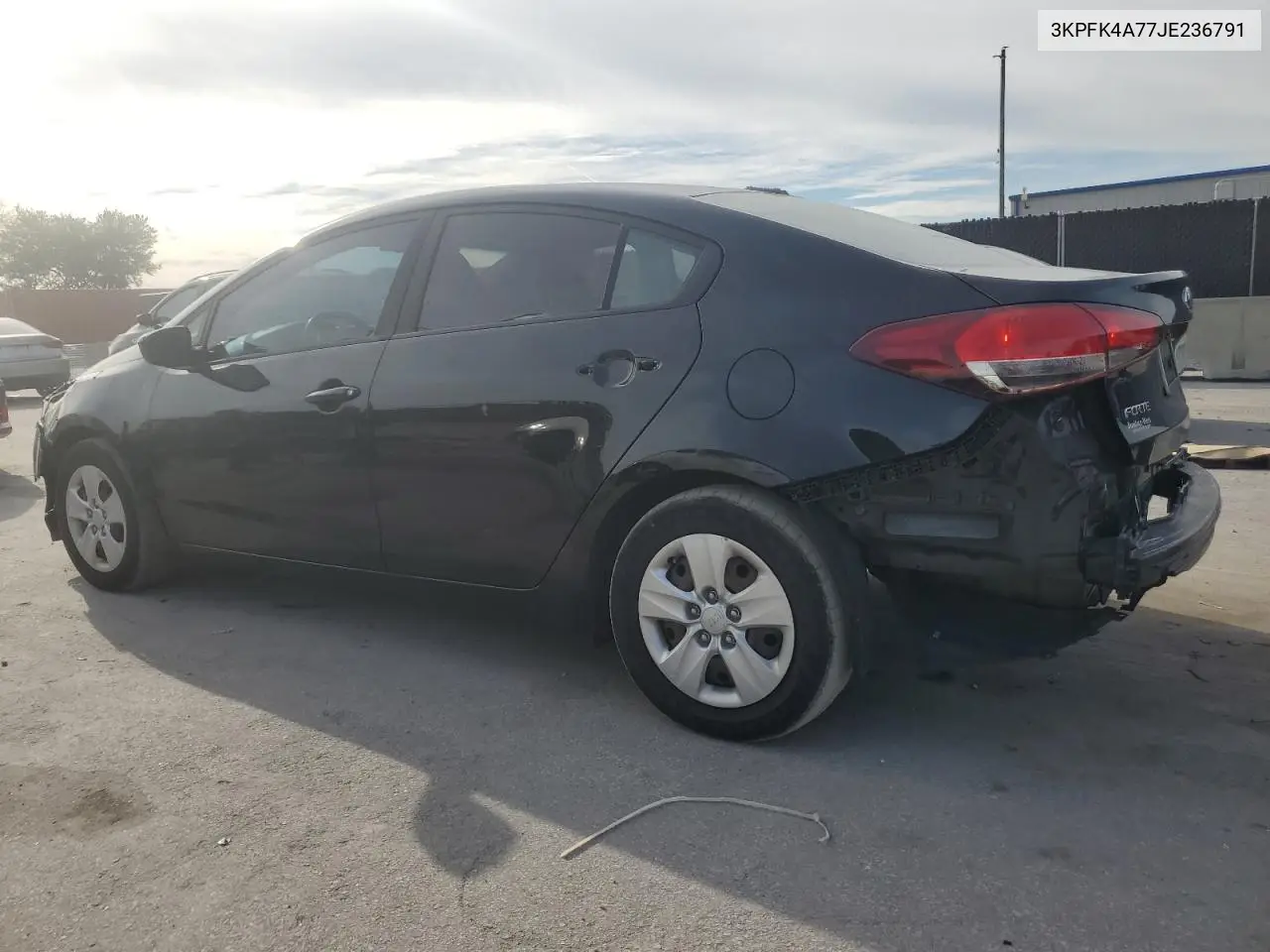 3KPFK4A77JE236791 2018 Kia Forte Lx