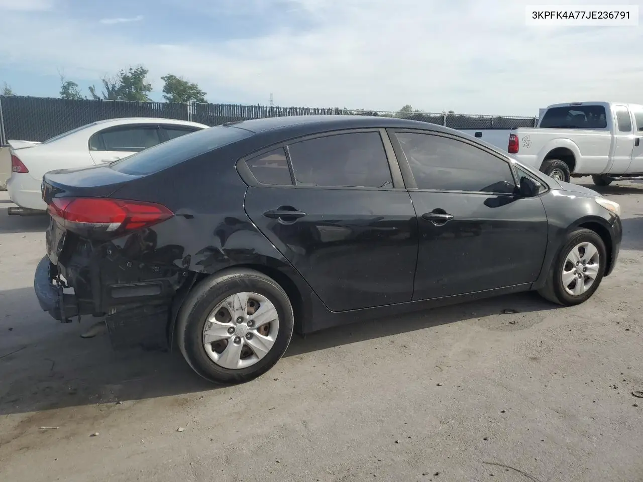 3KPFK4A77JE236791 2018 Kia Forte Lx