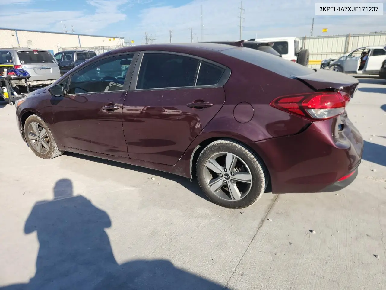 3KPFL4A7XJE171237 2018 Kia Forte Lx
