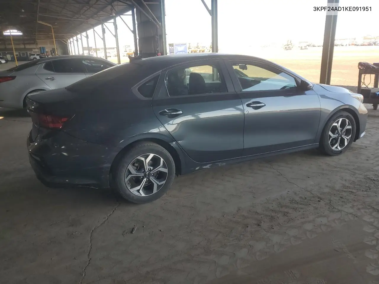 3KPF24AD1KE091951 2019 Kia Forte Lxs