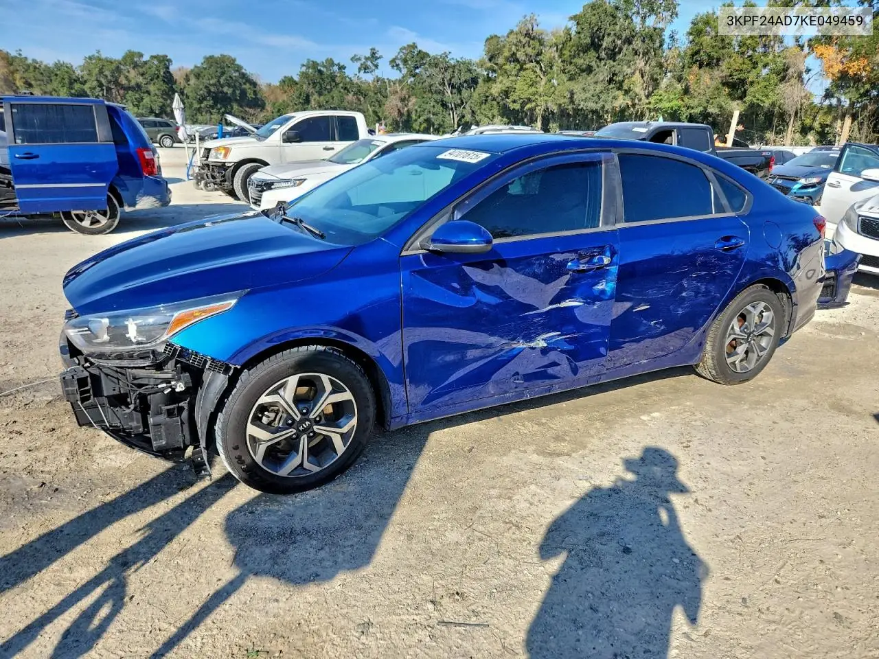 3KPF24AD7KE049459 2019 Kia Forte Lxs