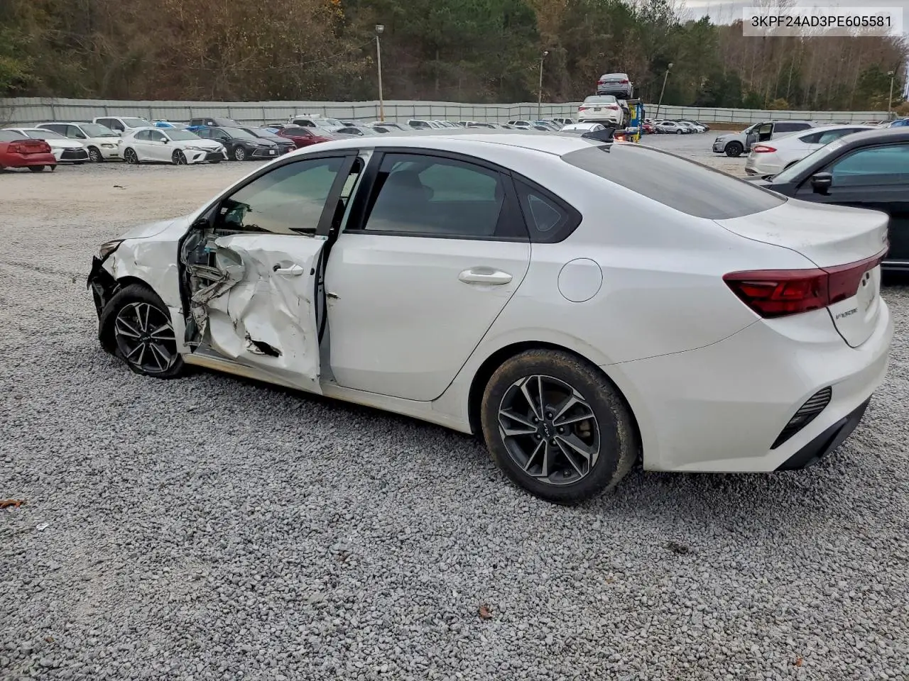 3KPF24AD3PE605581 2023 Kia Forte Lx