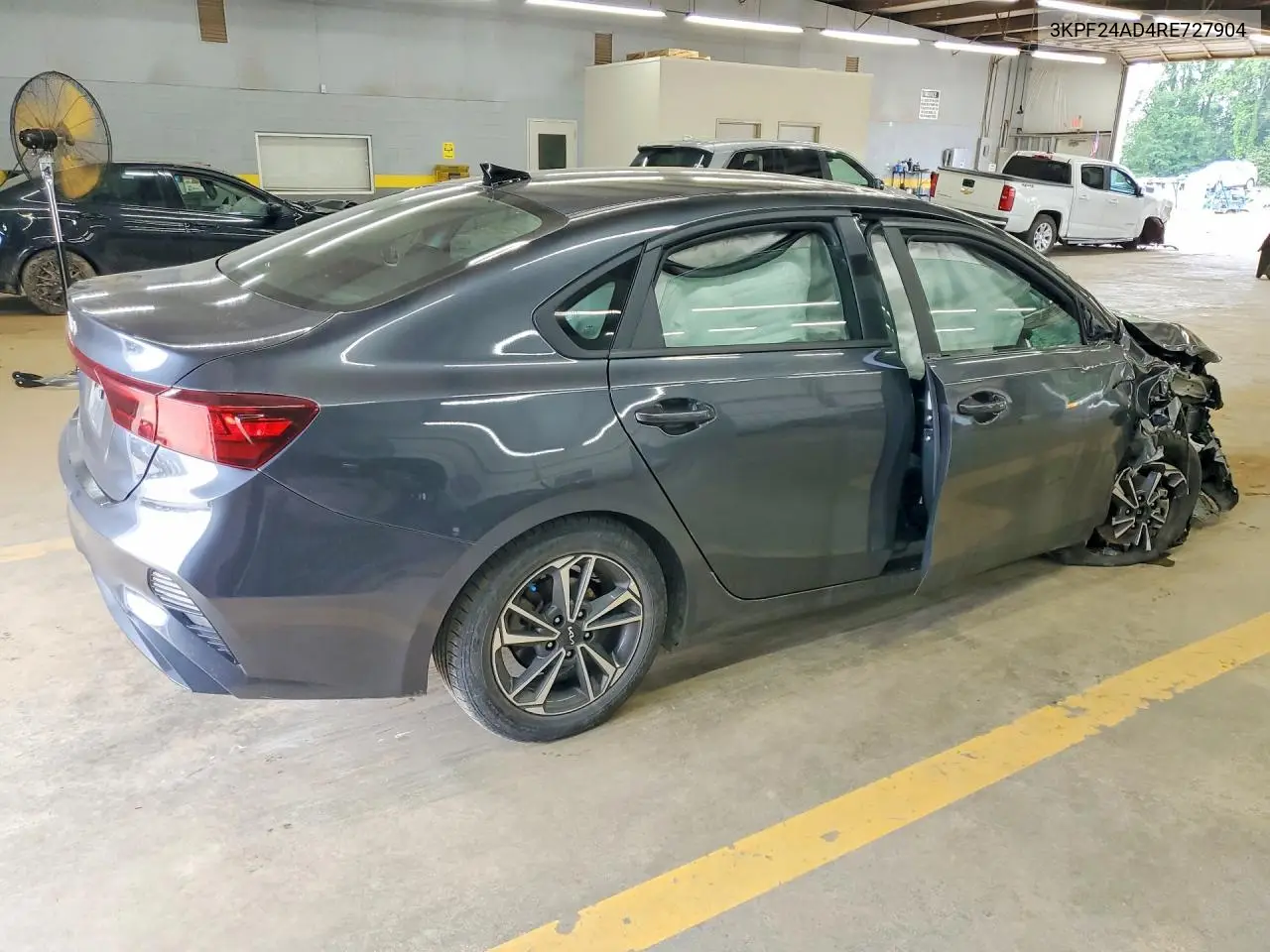 2024 Kia Forte Lxs VIN: 3KPF24AD4RE727904 Lot: 59166566