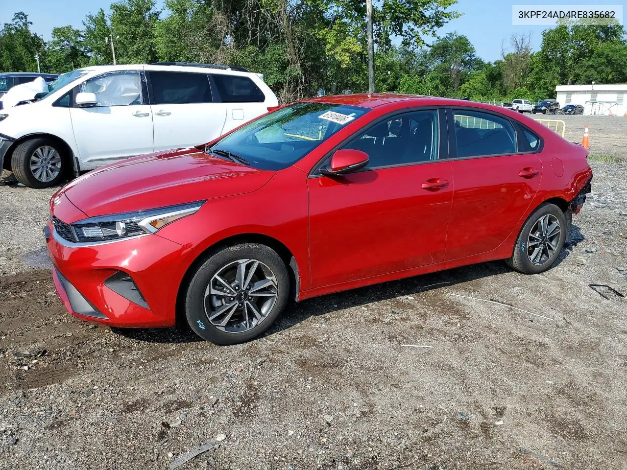 2024 Kia Forte Lxs VIN: 3KPF24AD4RE835682 Lot: 61910406