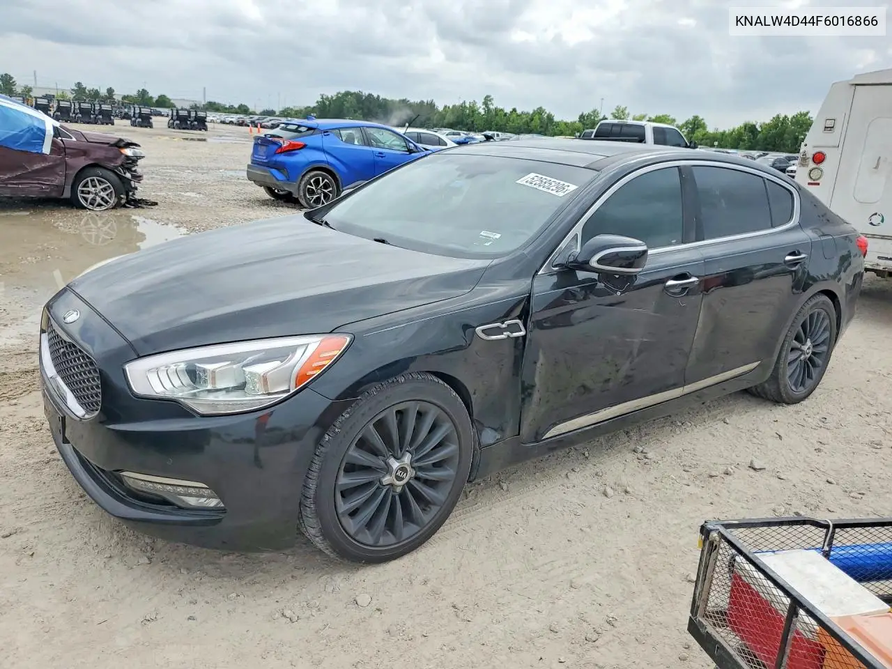 2015 Kia K900 Luxury VIN: KNALW4D44F6016866 Lot: 52585296