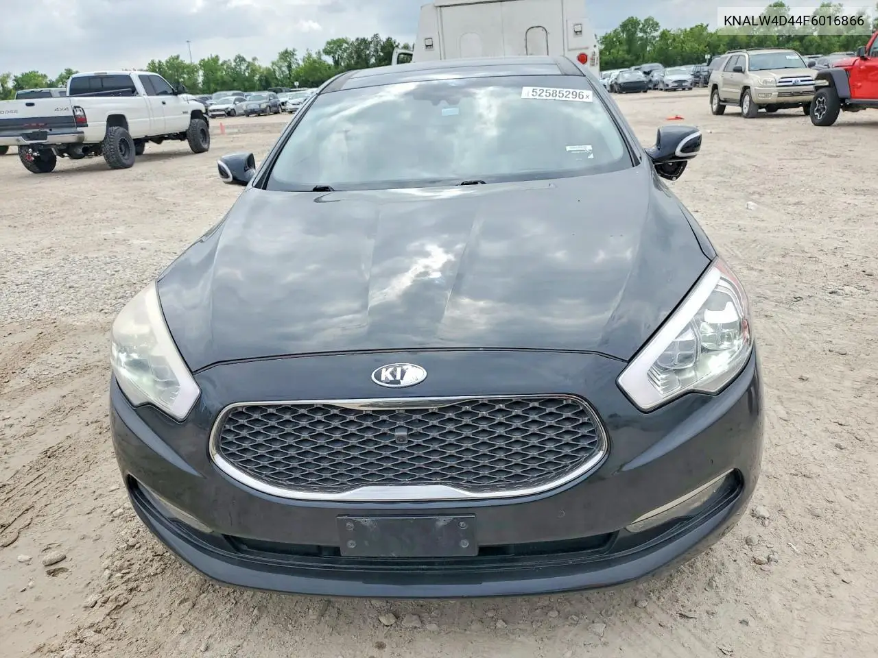 2015 Kia K900 Luxury VIN: KNALW4D44F6016866 Lot: 52585296