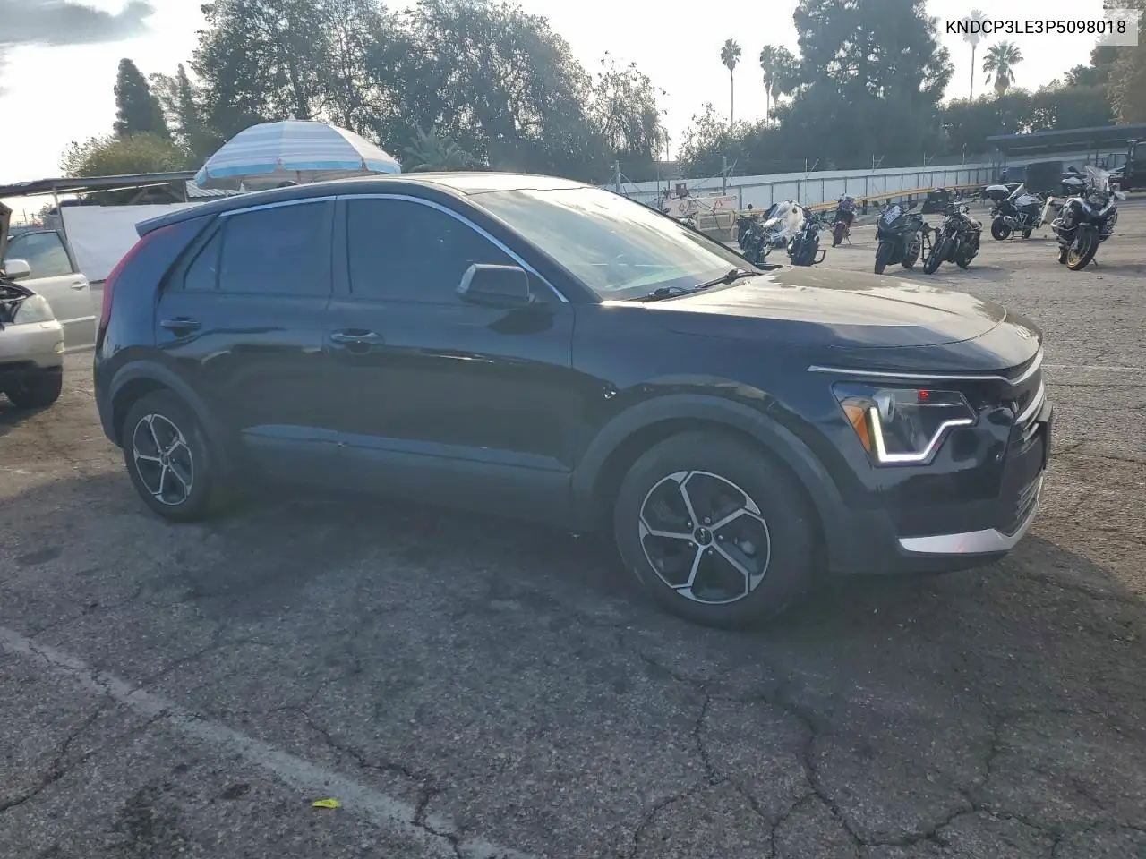 KNDCP3LE3P5098018 2023 Kia Niro Lx