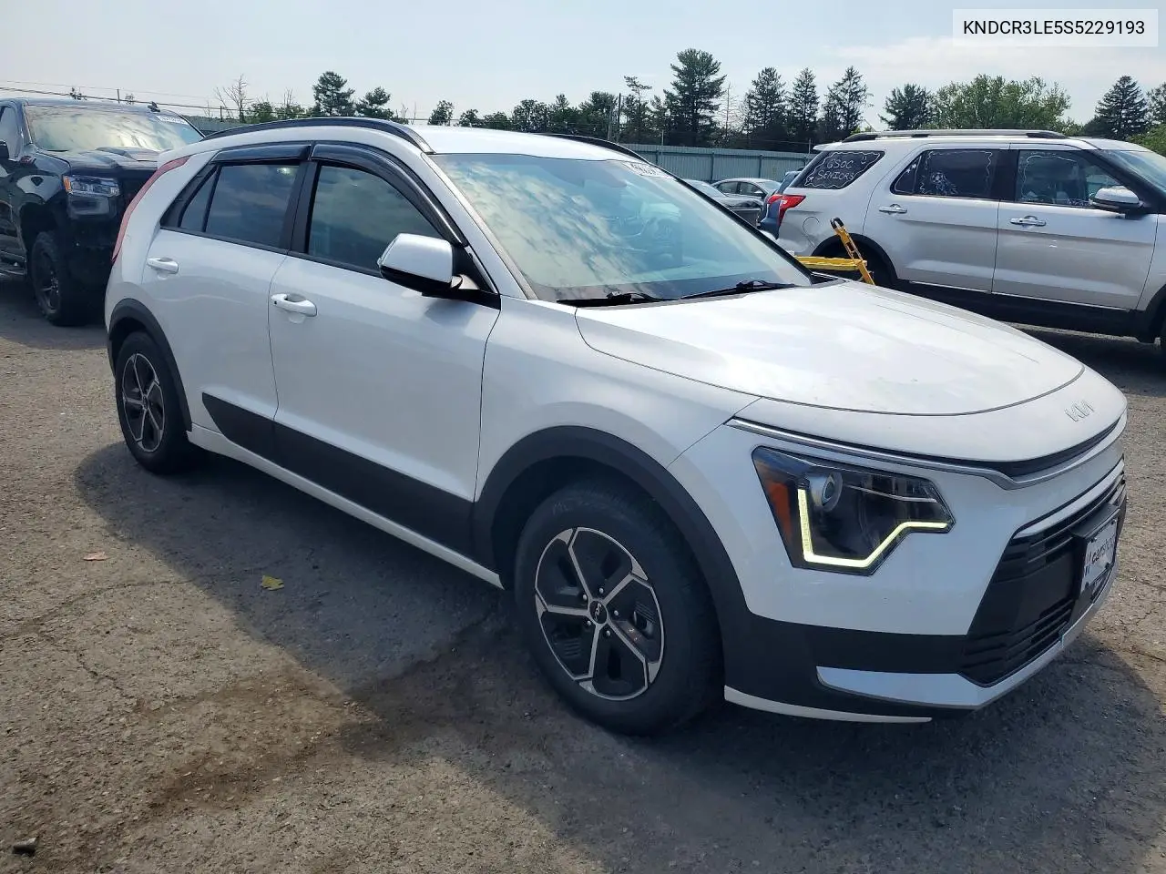 2025 Kia Niro Ex VIN: KNDCR3LE5S5229193 Lot: 60802896