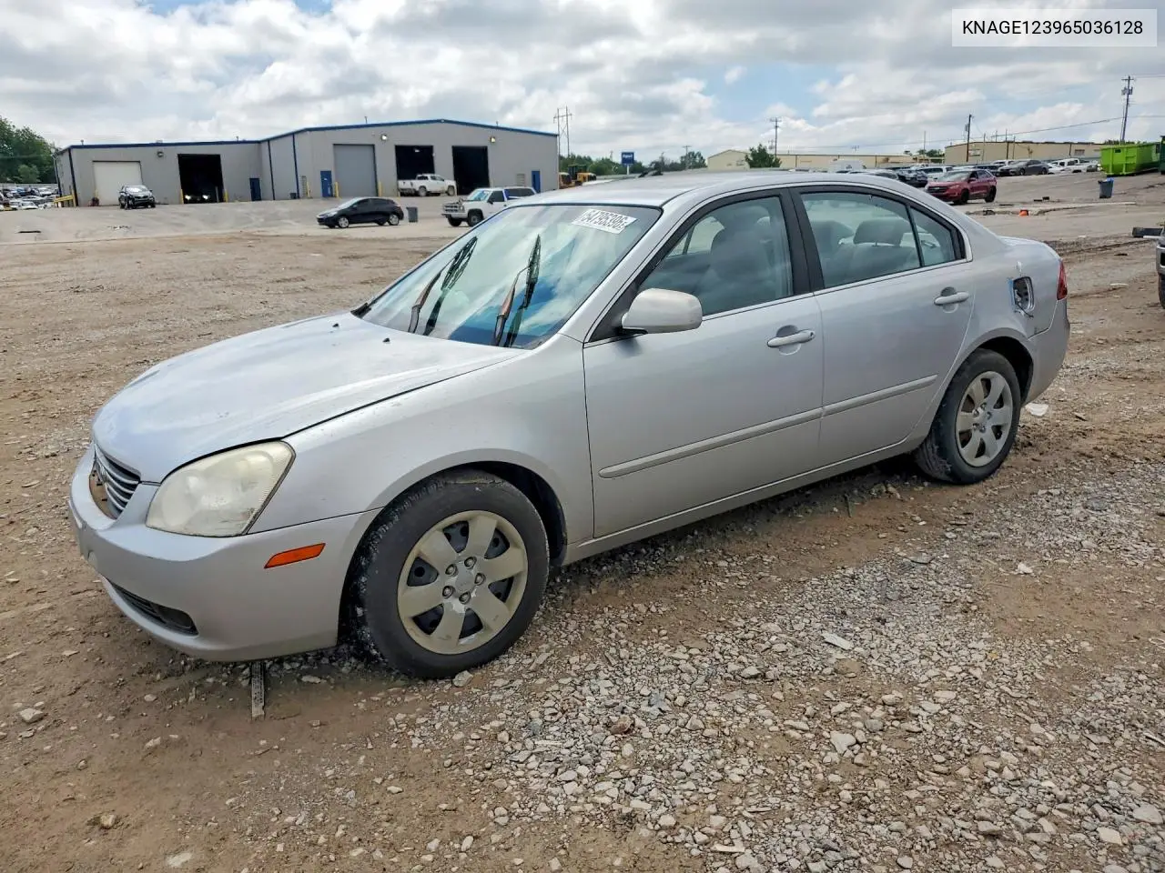 2006 Kia Optima Lx VIN: KNAGE123965036128 Lot: 54795396