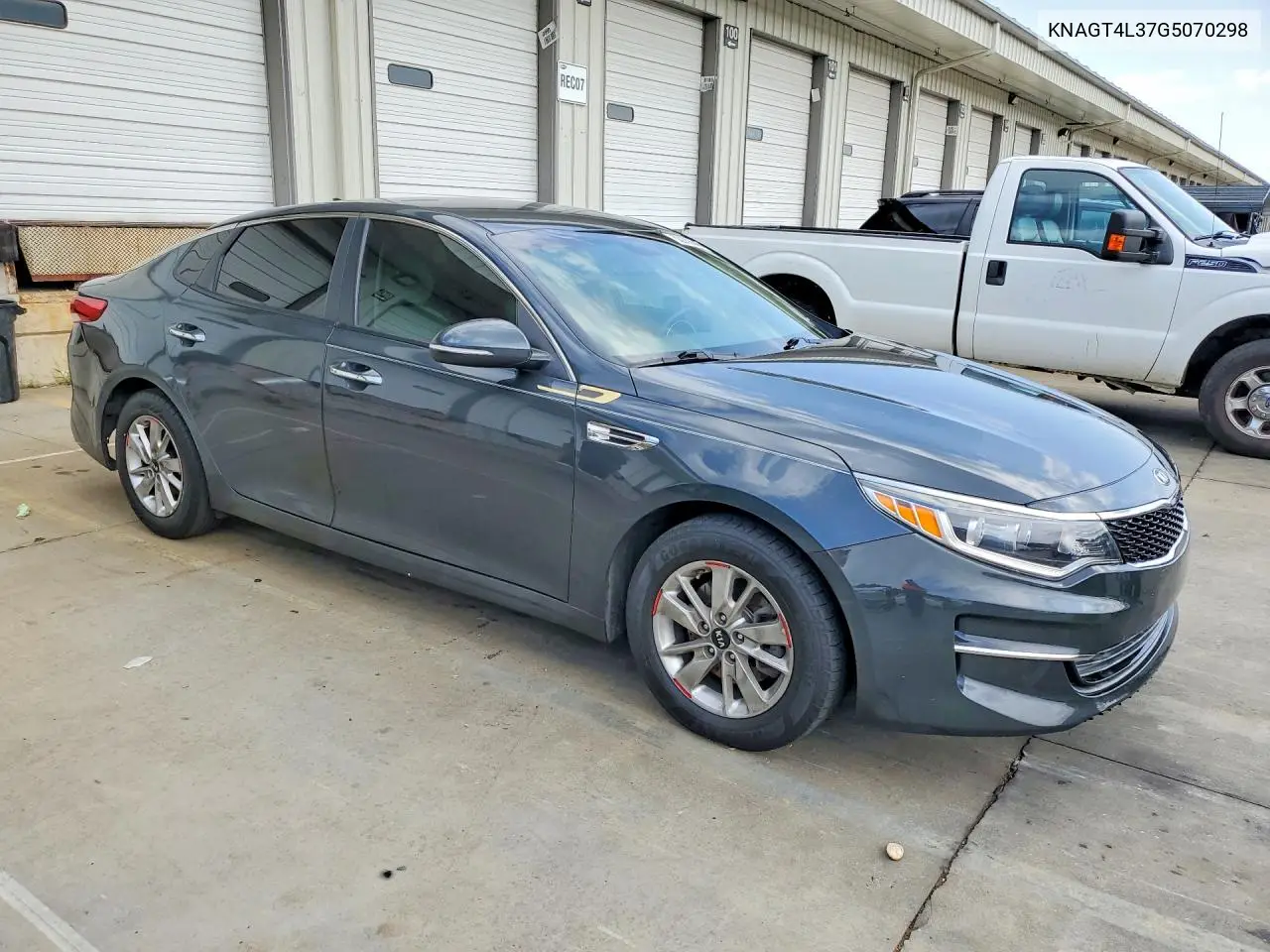 2016 Kia Optima Lx VIN: KNAGT4L37G5070298 Lot: 62089646