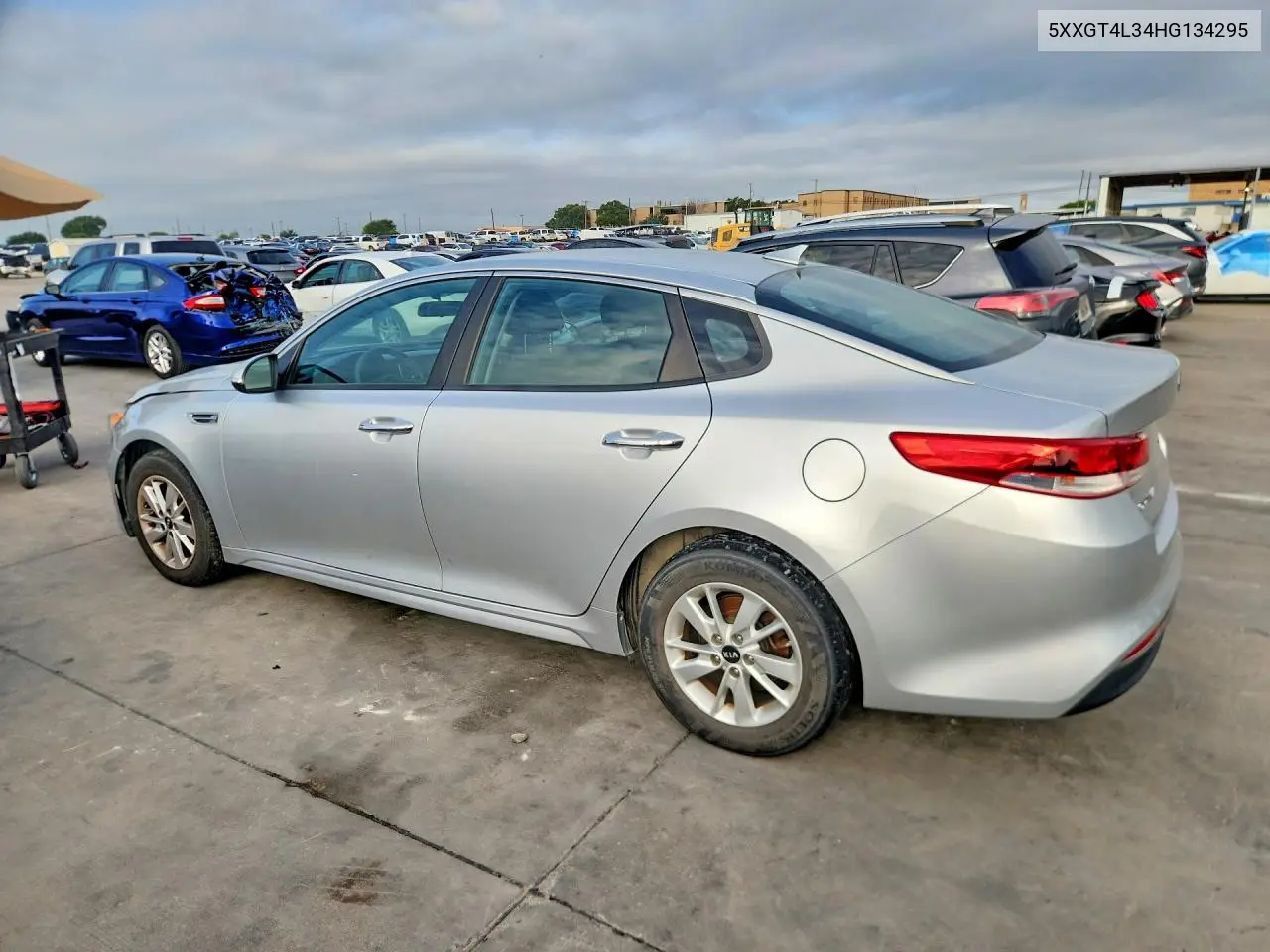 2017 Kia Optima Lx VIN: 5XXGT4L34HG134295 Lot: 61079376