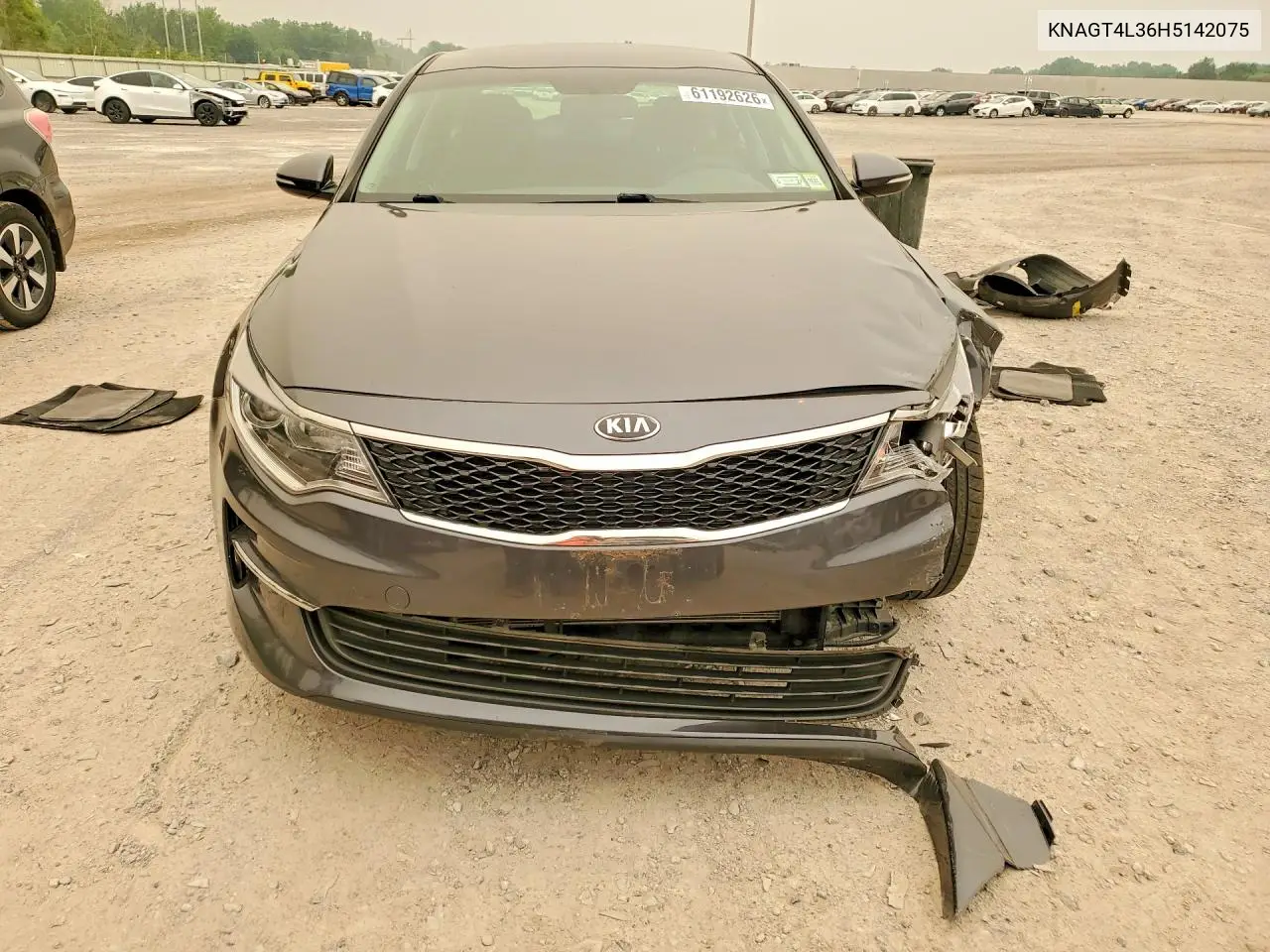 2017 Kia Optima Lx VIN: KNAGT4L36H5142075 Lot: 61192626