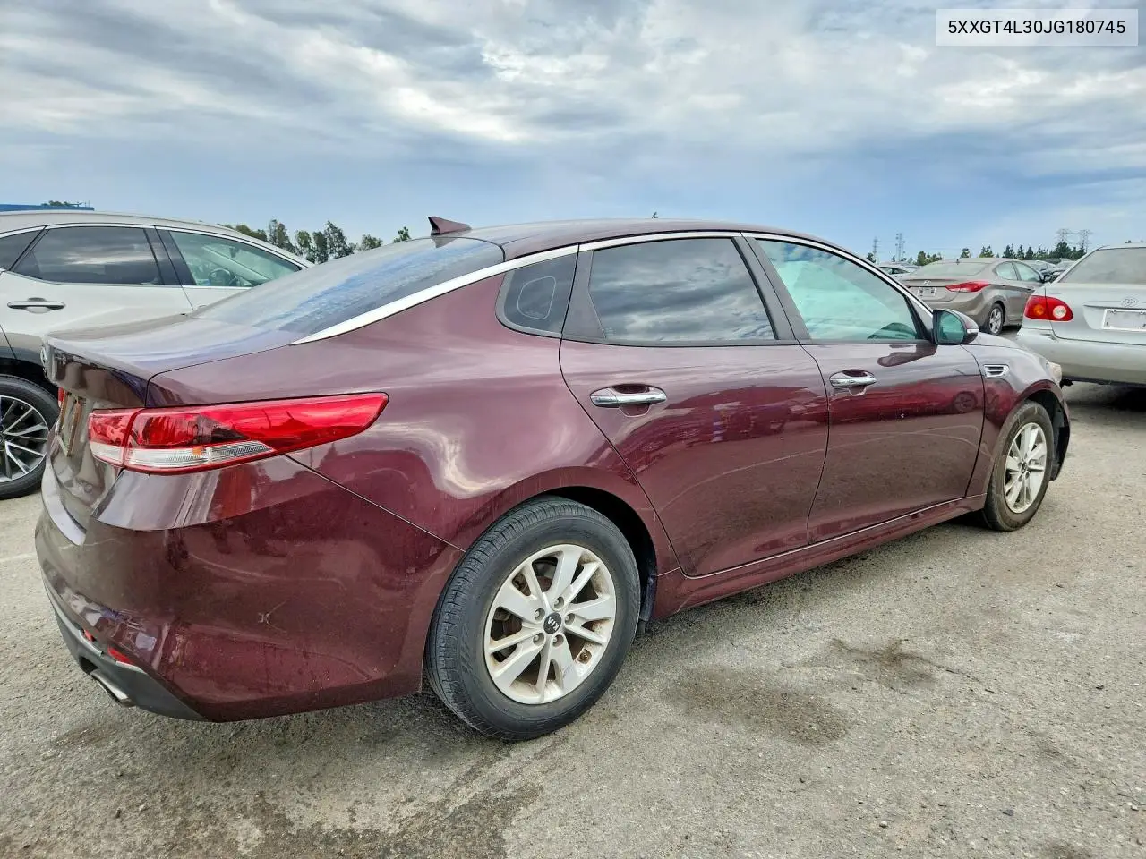 2018 Kia Optima Lx VIN: 5XXGT4L30JG180745 Lot: 61792276