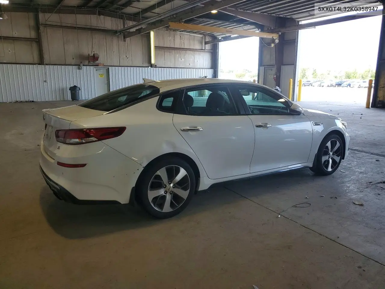 2019 Kia Optima S VIN: 5XXGT4L32KG358947 Lot: 61867996