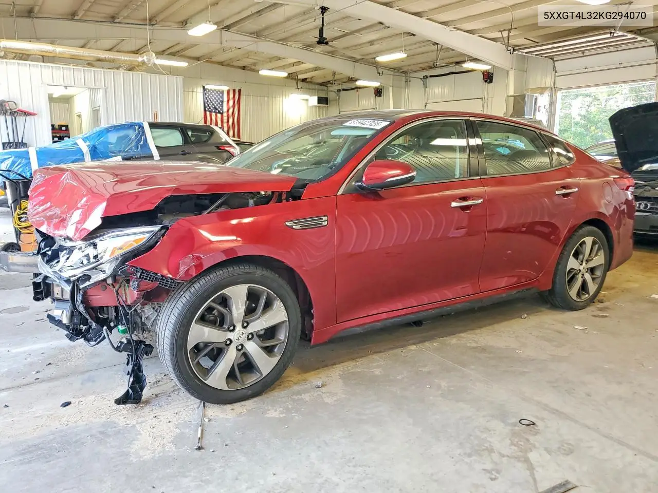 2019 Kia Optima S VIN: 5XXGT4L32KG294070 Lot: 61942326