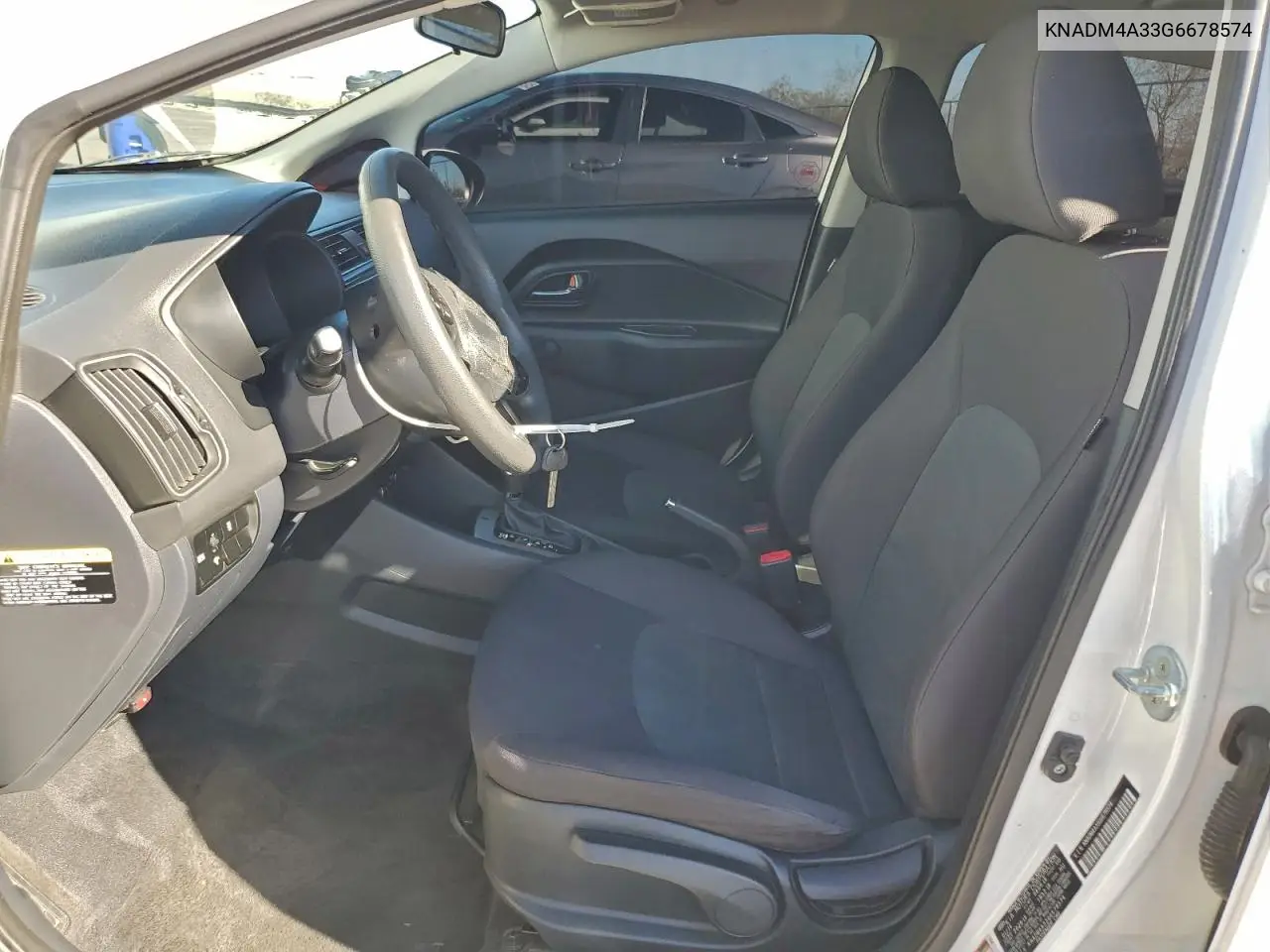 KNADM4A33G6678574 2016 Kia Rio Lx