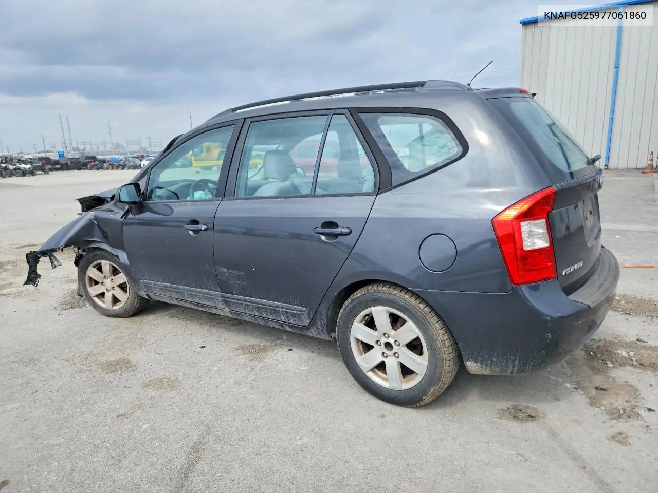 2007 Kia Rondo Lx VIN: KNAFG525977061860 Lot: 45642466