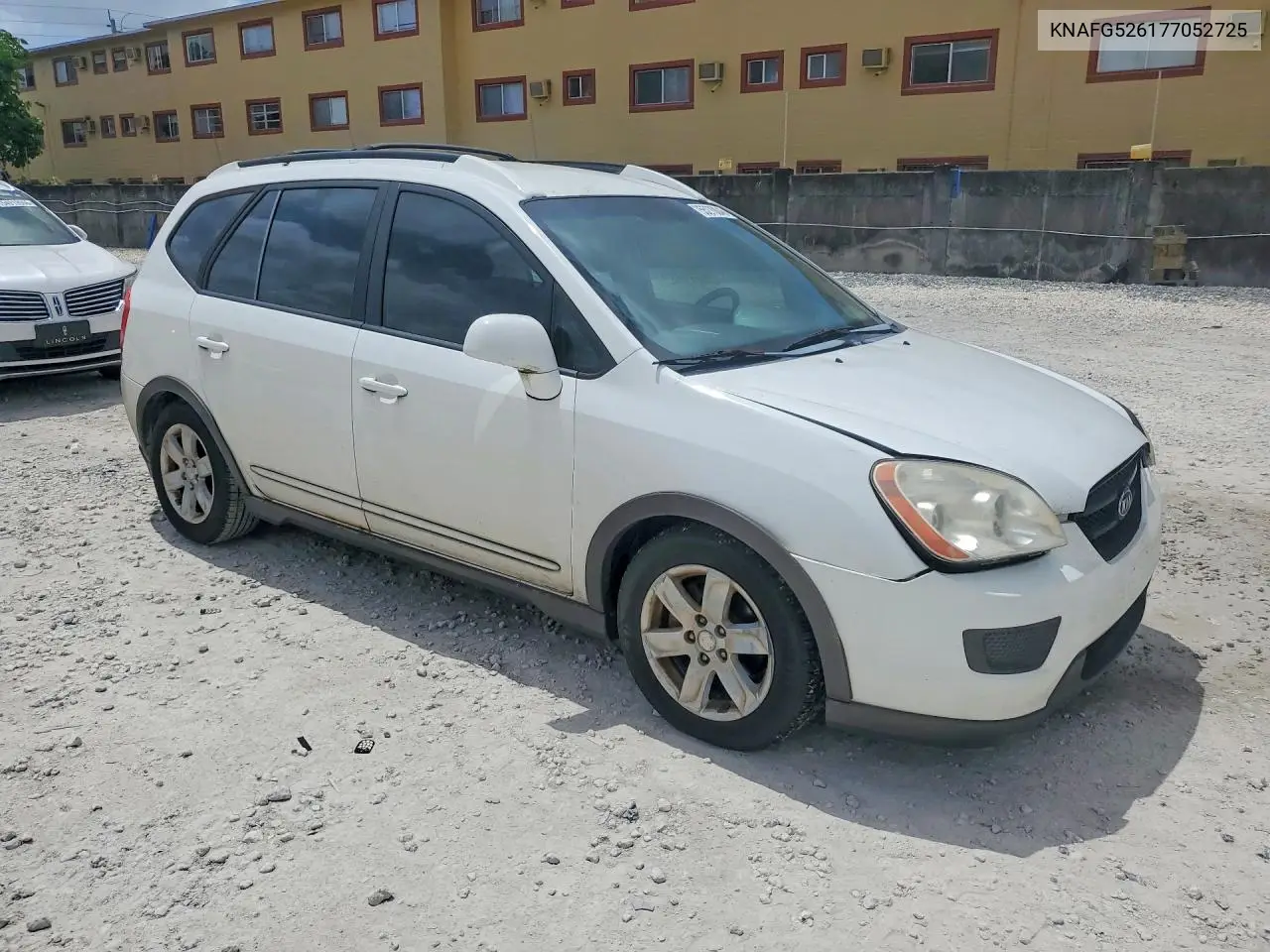 2007 Kia Rondo Lx VIN: KNAFG526177052725 Lot: 55270046