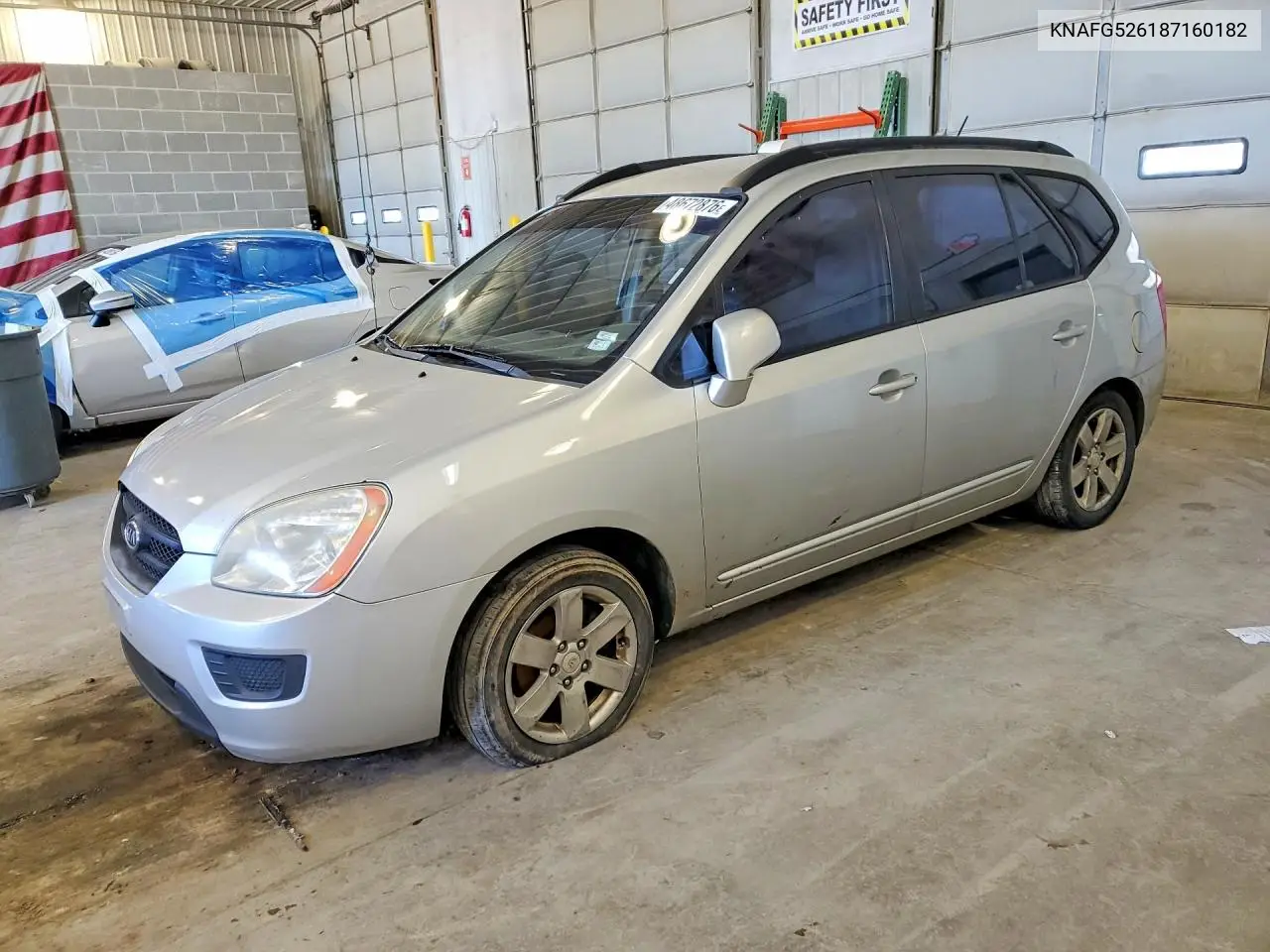 2008 Kia Rondo Lx VIN: KNAFG526187160182 Lot: 48672876