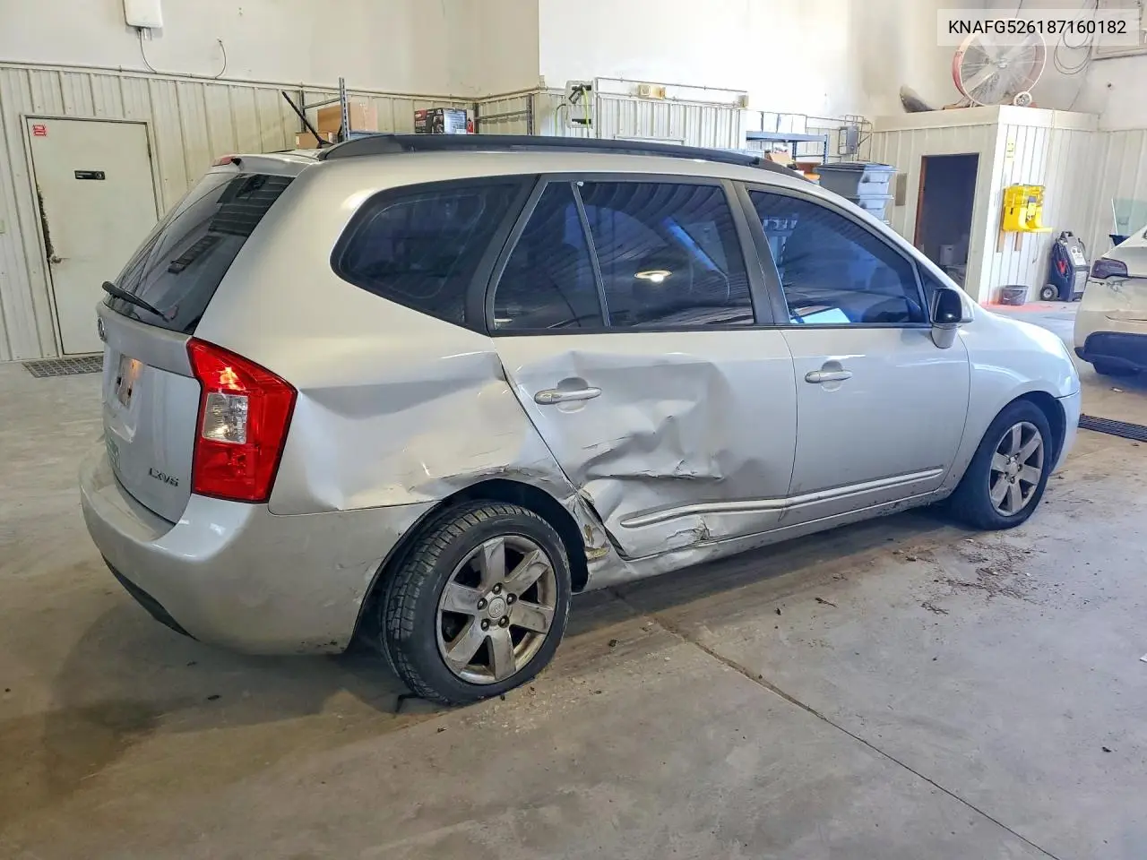2008 Kia Rondo Lx VIN: KNAFG526187160182 Lot: 48672876