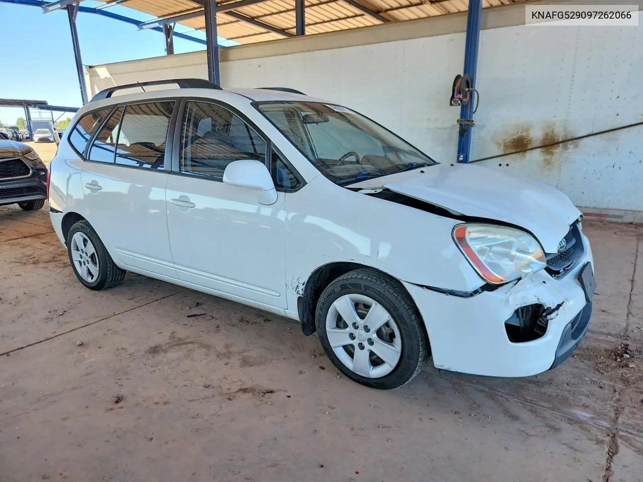 2009 Kia Rondo Base VIN: KNAFG529097262066 Lot: 49000516