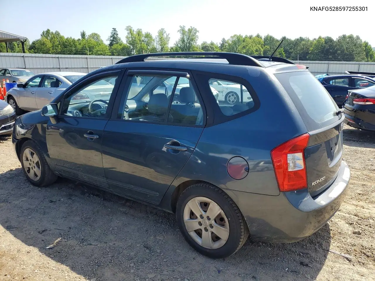 2009 Kia Rondo Base VIN: KNAFG528597255301 Lot: 59323586