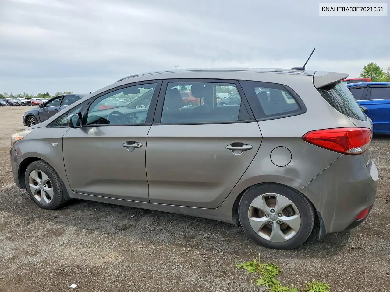 2014 Kia Rondo VIN: KNAHT8A33E7021051 Lot: 53935596