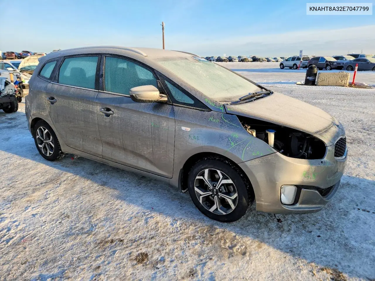2014 Kia Rondo VIN: KNAHT8A32E7047799 Lot: 98822845