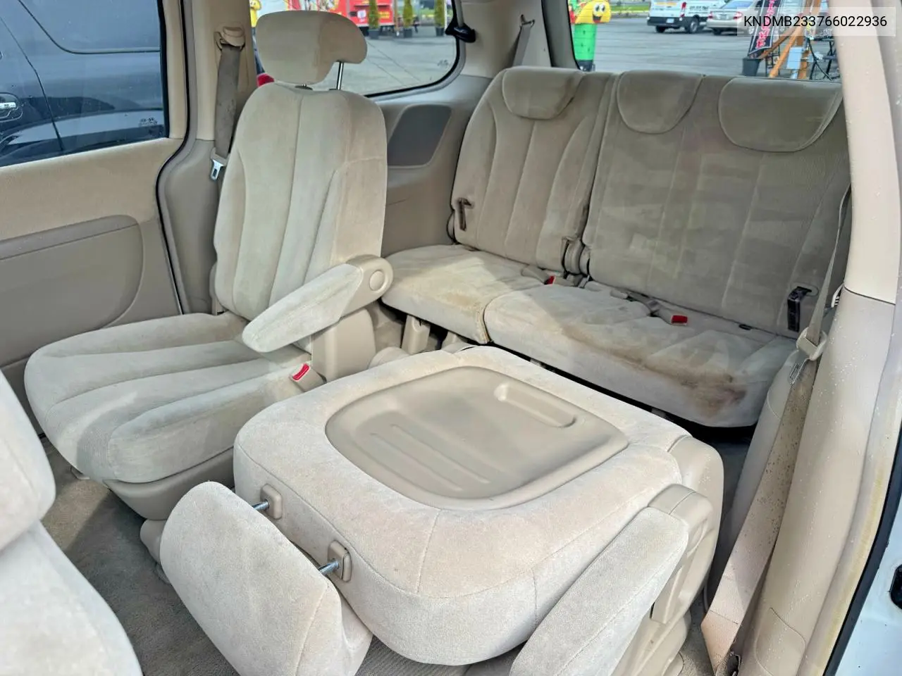 2006 Kia Sedona Lx VIN: KNDMB233766022936 Lot: 54927676