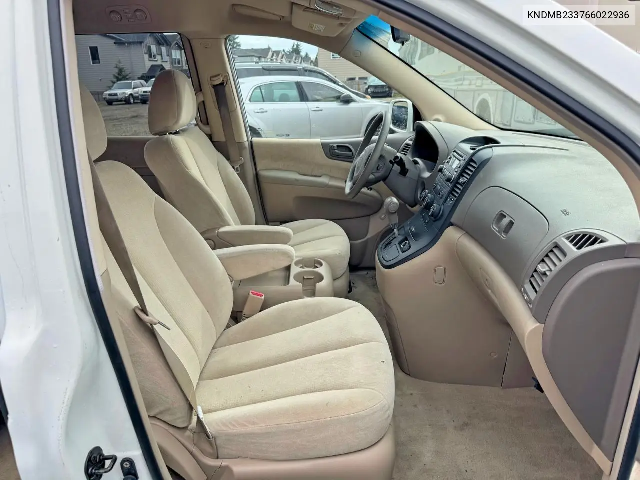 2006 Kia Sedona Lx VIN: KNDMB233766022936 Lot: 54927676