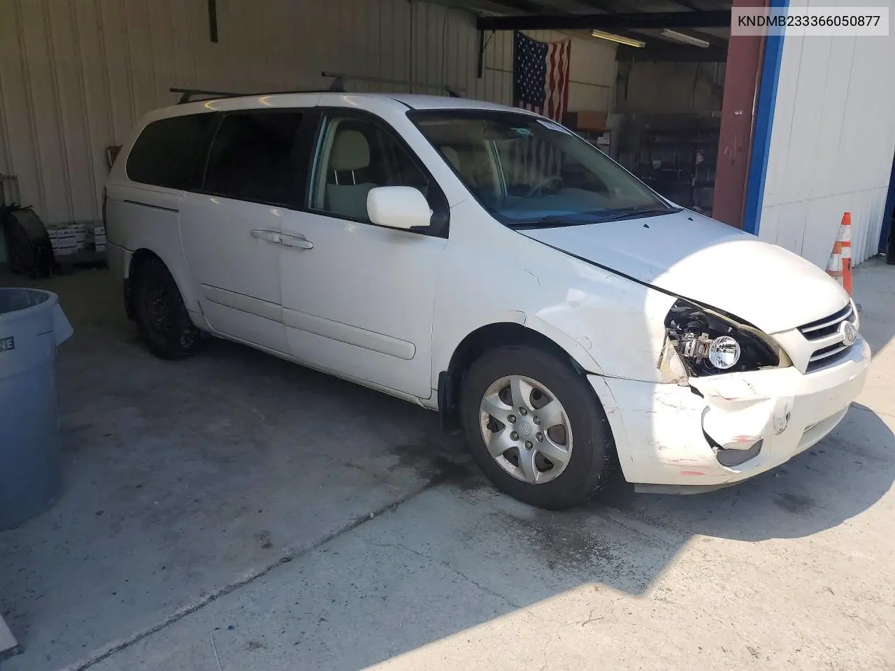2006 Kia Sedona Lx VIN: KNDMB233366050877 Lot: 58077566