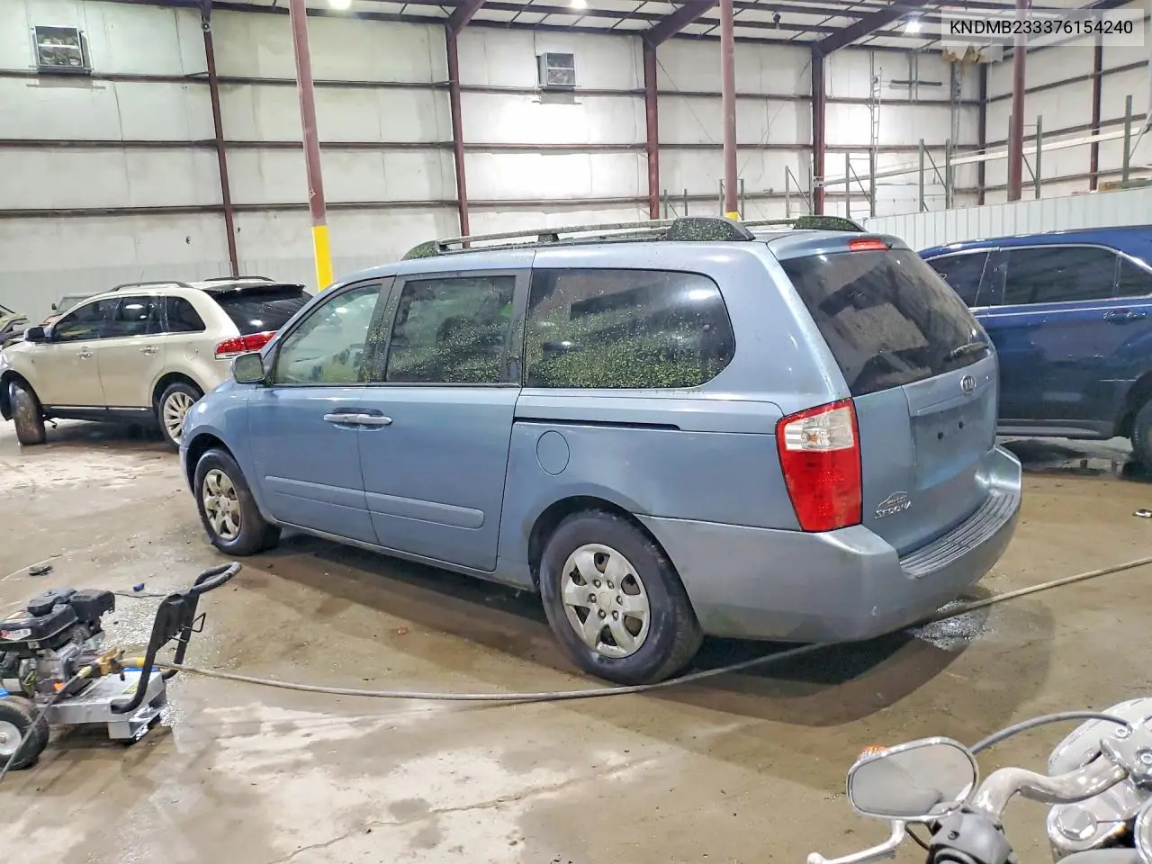 2007 Kia Sedona Base VIN: KNDMB233376154240 Lot: 54470646