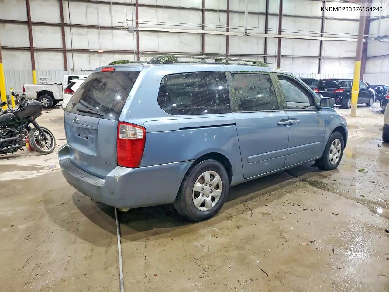 2007 Kia Sedona Base VIN: KNDMB233376154240 Lot: 54470646