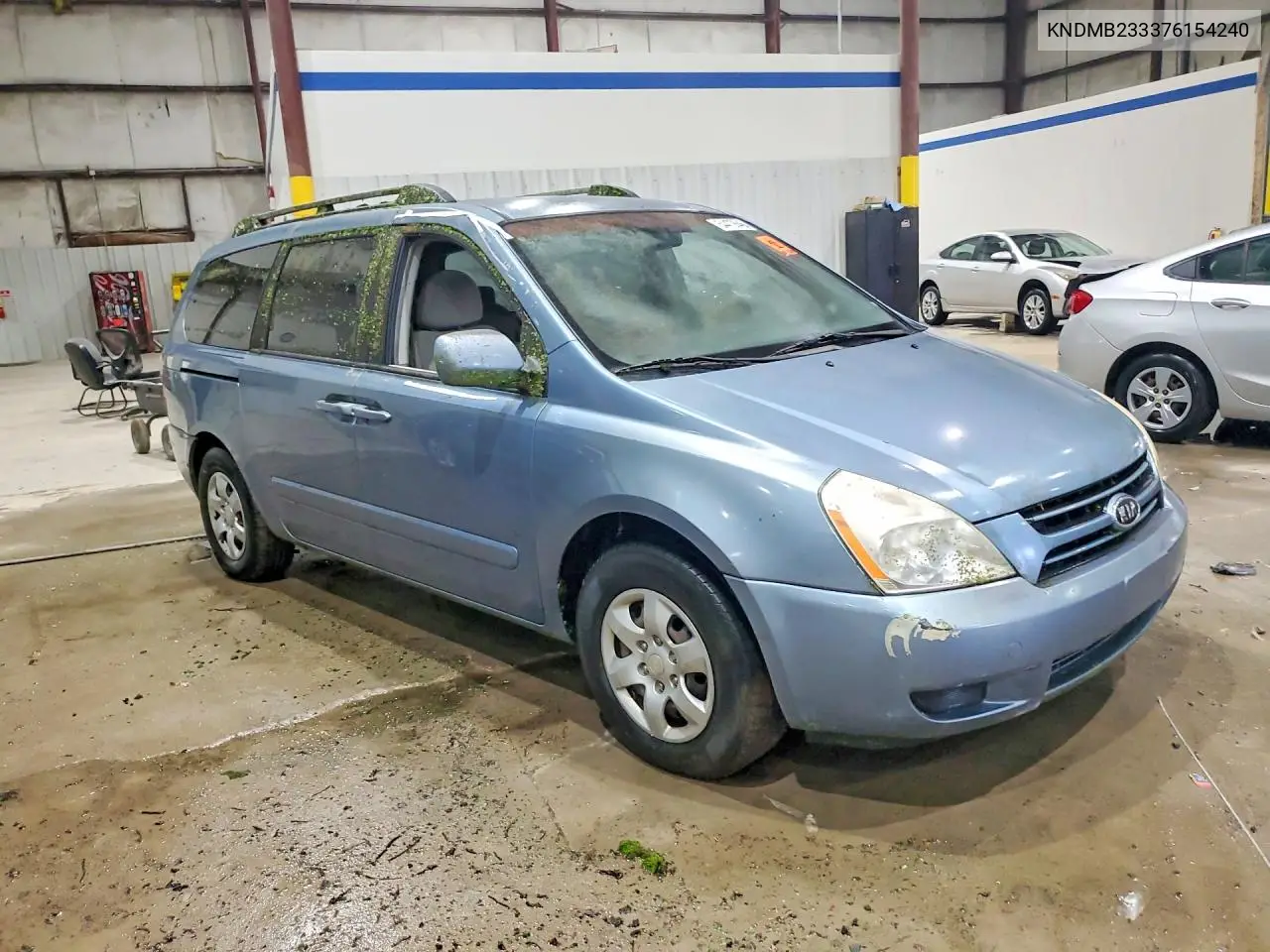2007 Kia Sedona Base VIN: KNDMB233376154240 Lot: 54470646