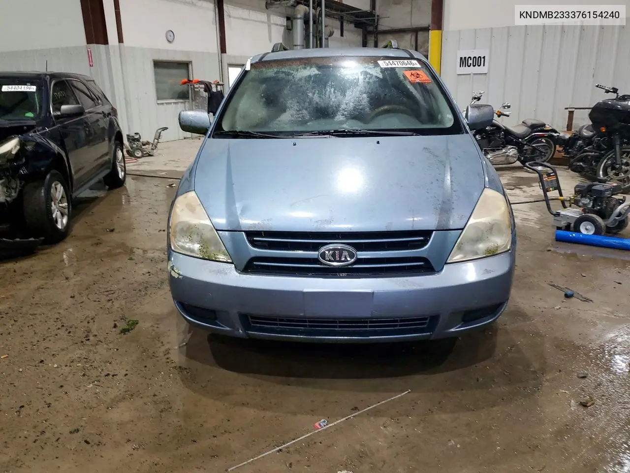 2007 Kia Sedona Base VIN: KNDMB233376154240 Lot: 54470646
