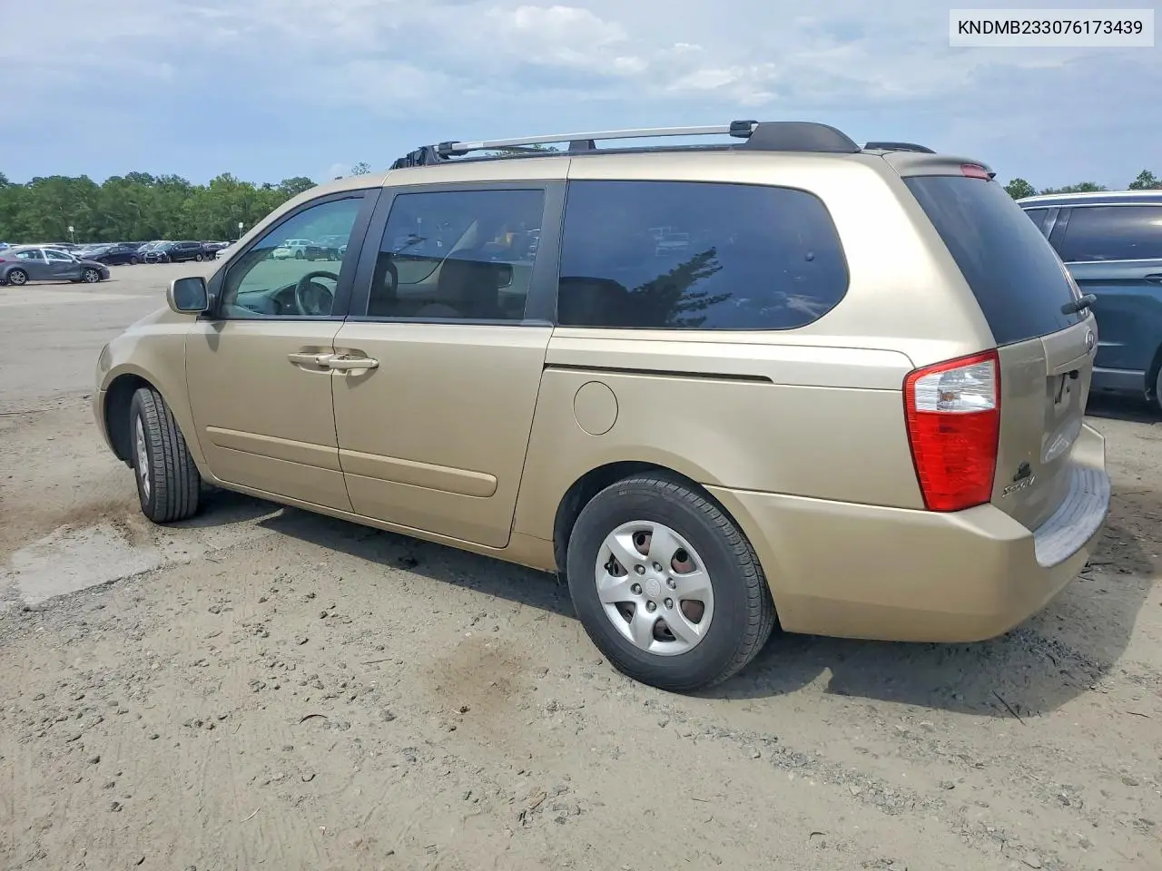 2007 Kia Sedona VIN: KNDMB233076173439 Lot: 59110286