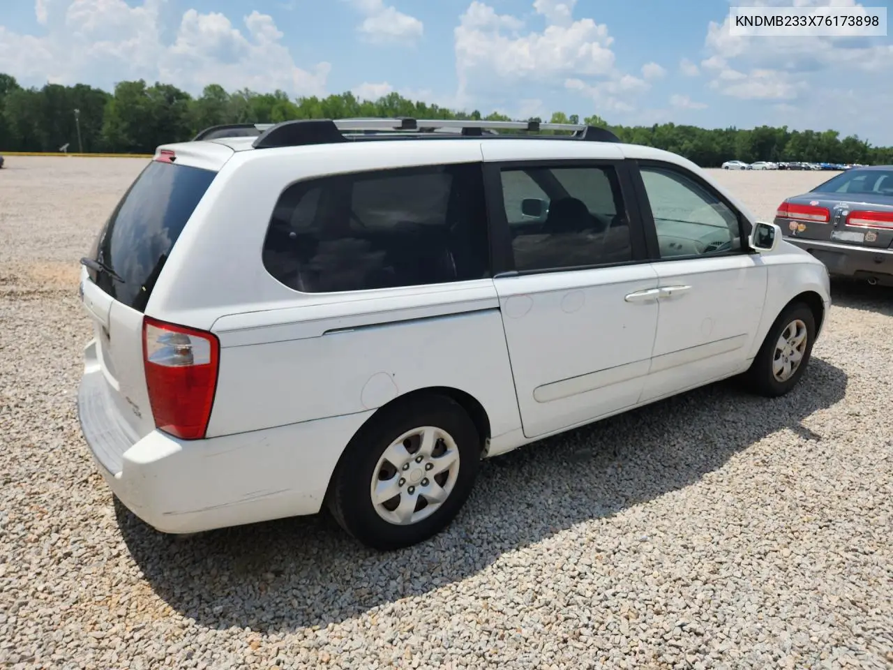 2007 Kia Sedona Base VIN: KNDMB233X76173898 Lot: 59543686