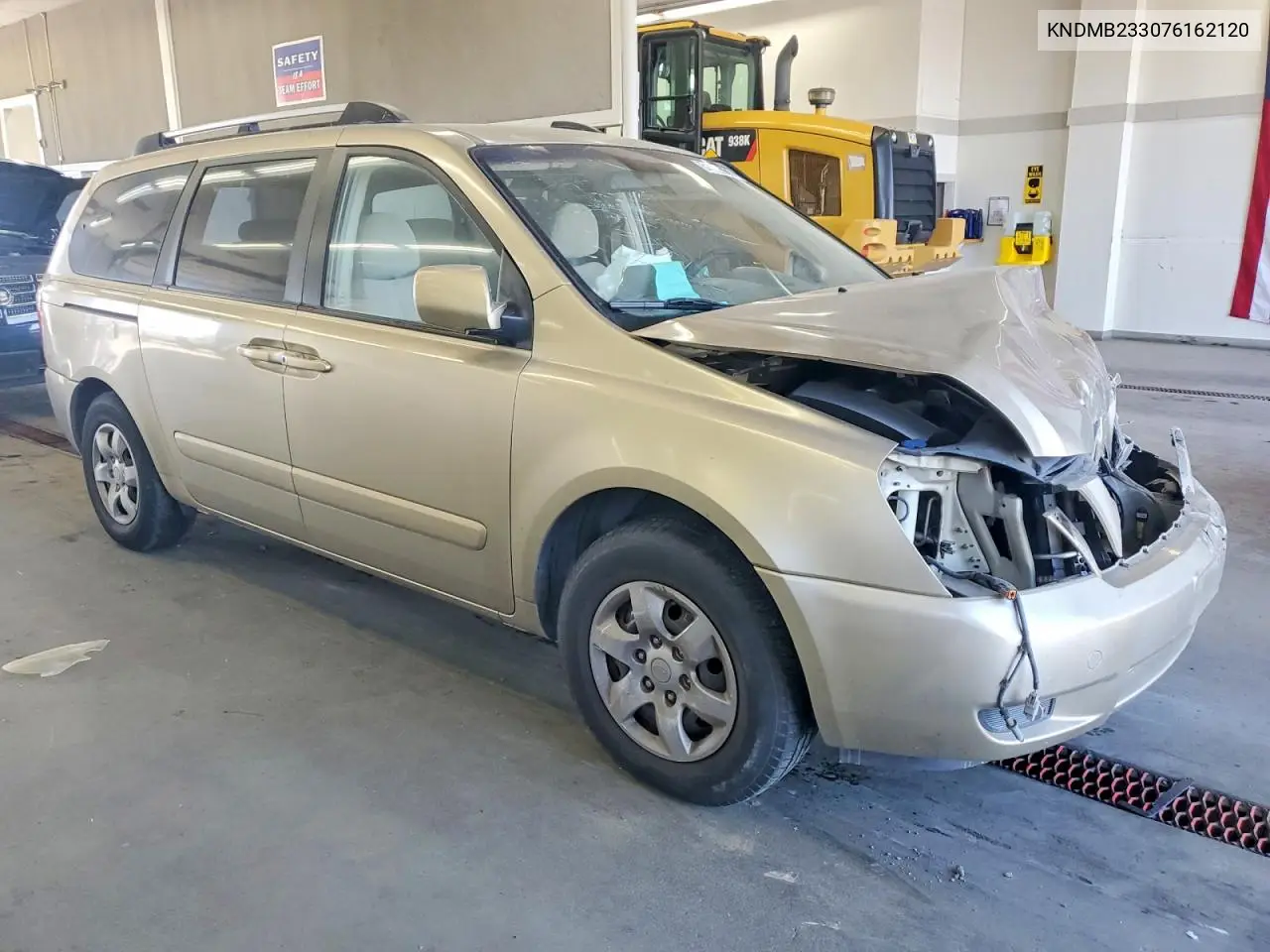 2007 Kia Sedona Base VIN: KNDMB233076162120 Lot: 61169906