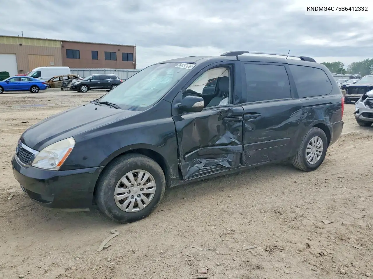 2011 Kia Sedona Lx VIN: KNDMG4C75B6412332 Lot: 54431126