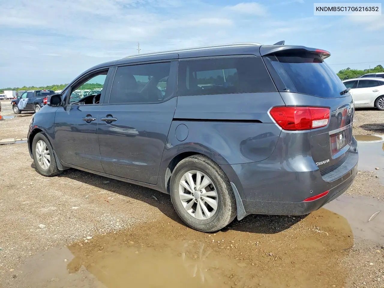 2016 Kia Sedona Lx VIN: KNDMB5C17G6216352 Lot: 51795596