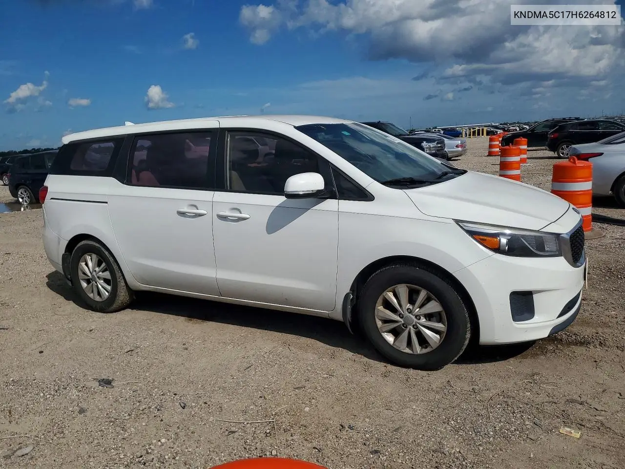 2017 Kia Sedona L VIN: KNDMA5C17H6264812 Lot: 58496986