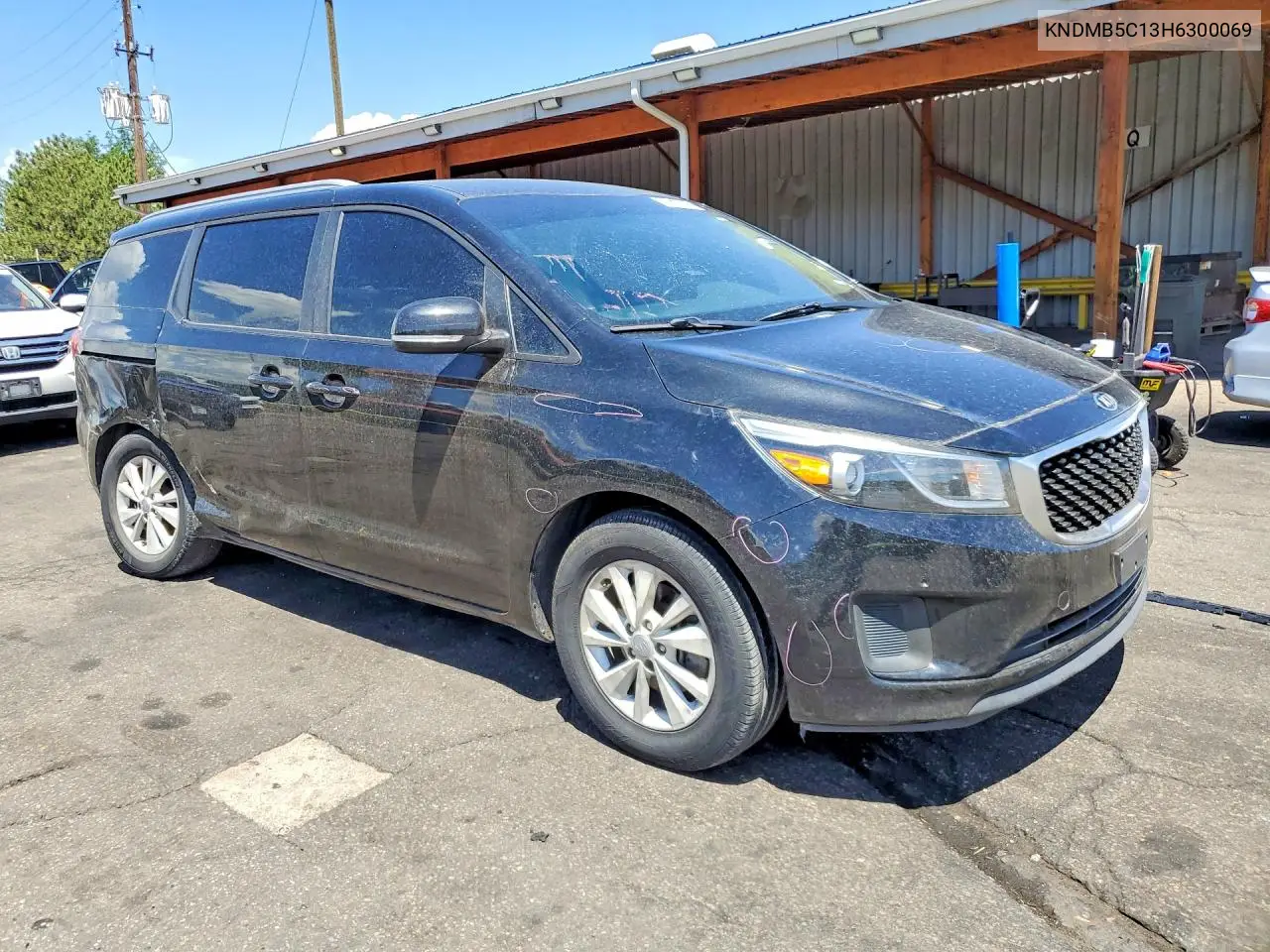 2017 Kia Sedona VIN: KNDMB5C13H6300069 Lot: 60647386