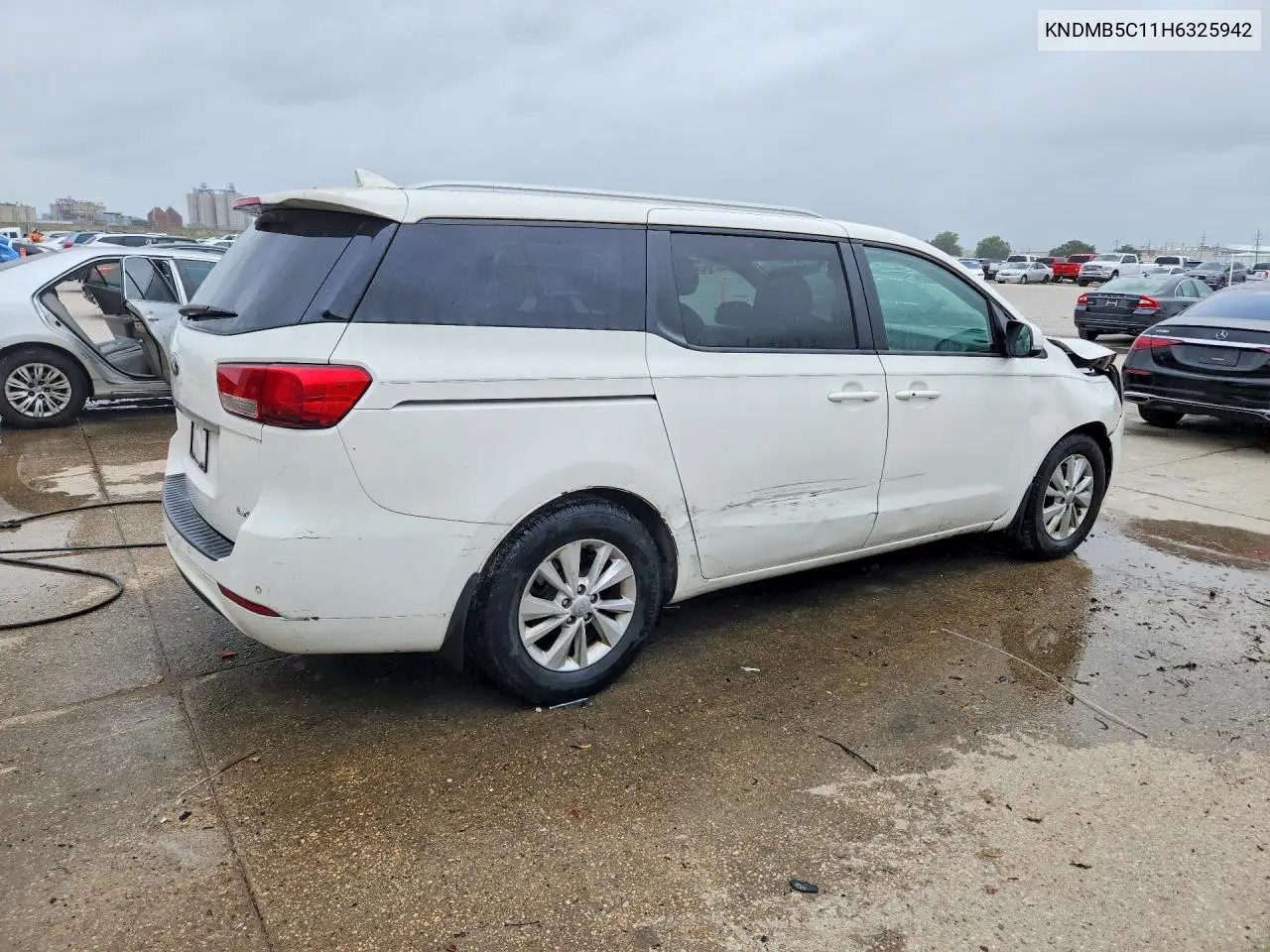 2017 Kia Sedona Lx VIN: KNDMB5C11H6325942 Lot: 62104836