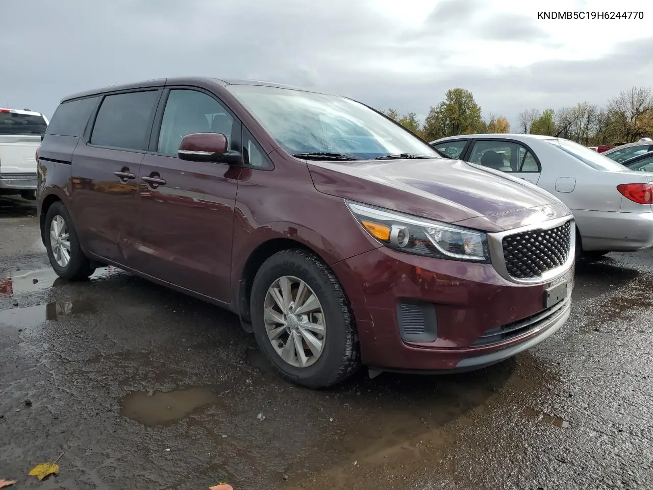 KNDMB5C19H6244770 2017 Kia Sedona Lx