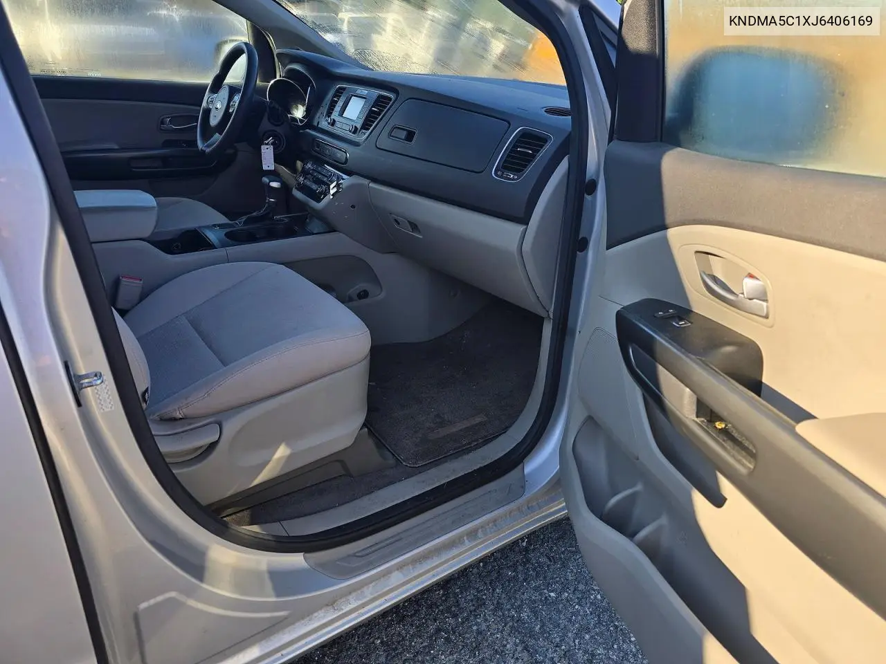 2018 Kia Sedona L VIN: KNDMA5C1XJ6406169 Lot: 59715566