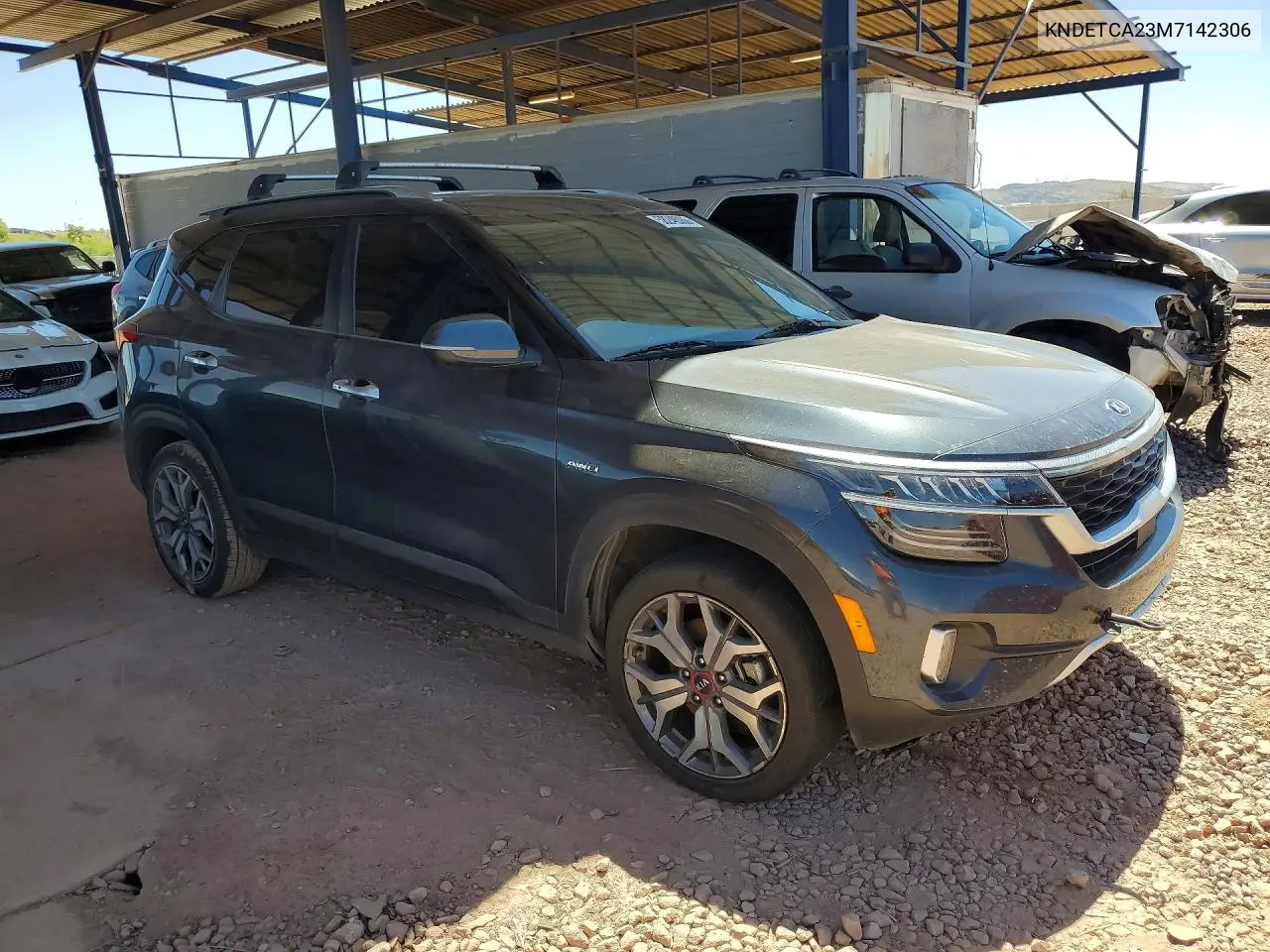 2021 Kia Seltos Sx VIN: KNDETCA23M7142306 Lot: 58246086