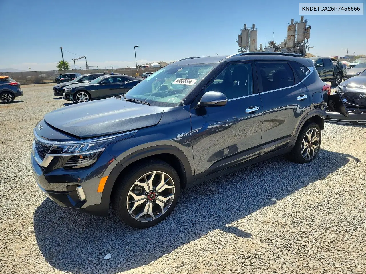 2023 Kia Seltos Sx VIN: KNDETCA25P7456656 Lot: 60898556