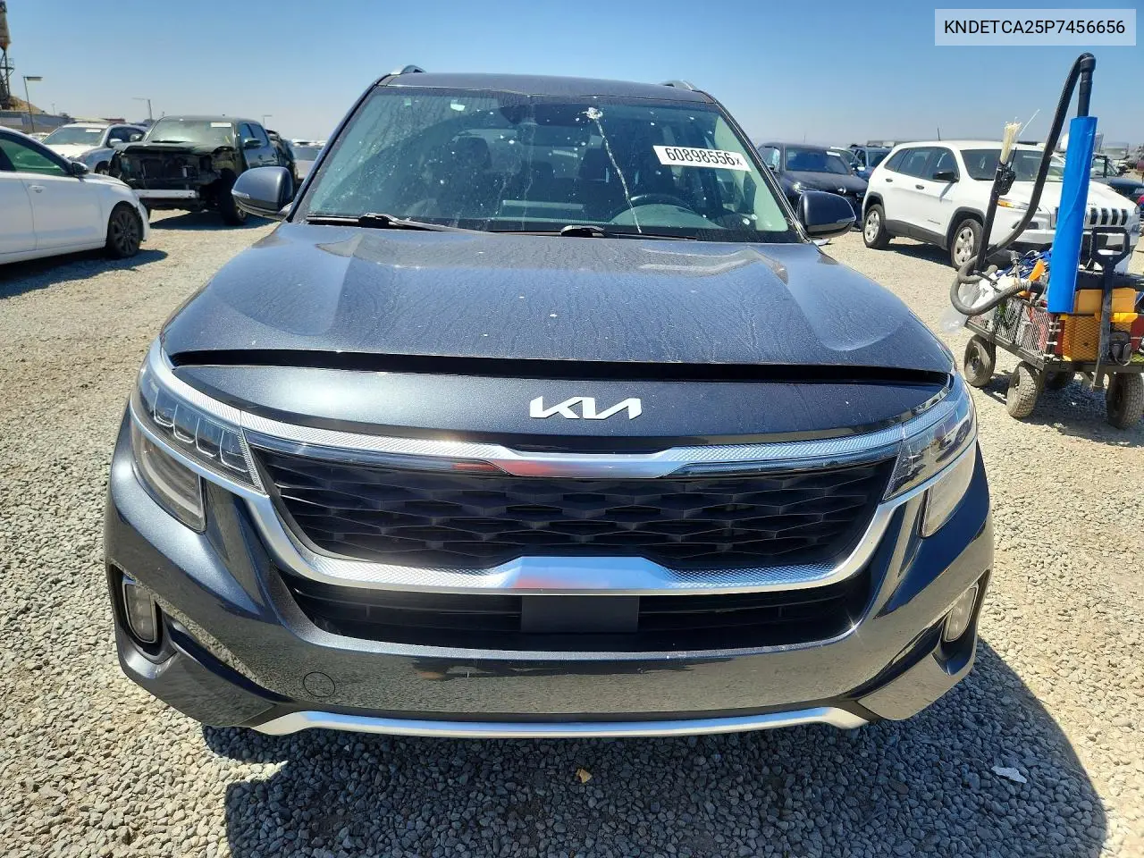2023 Kia Seltos Sx VIN: KNDETCA25P7456656 Lot: 60898556