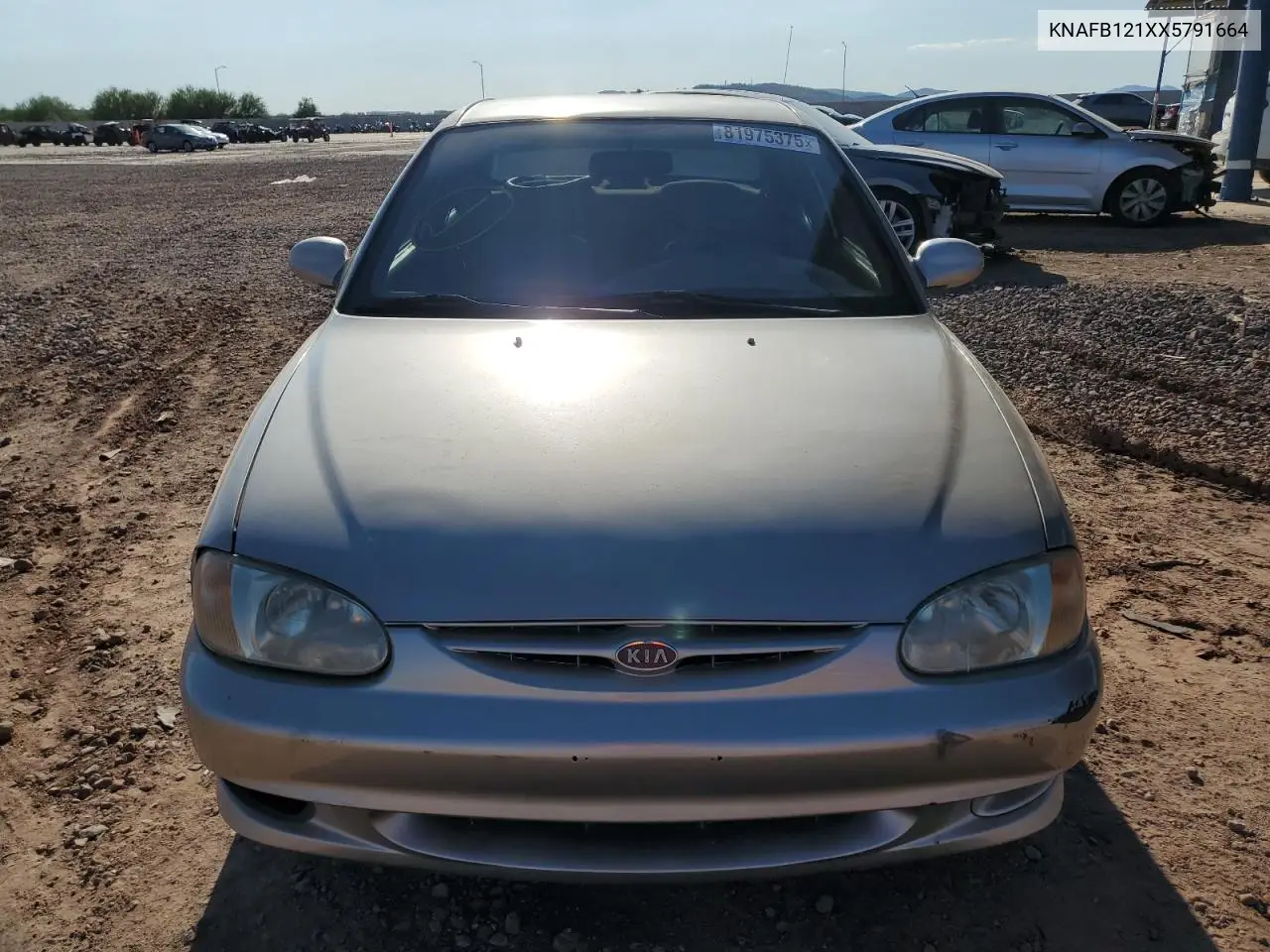 1999 Kia Sephia Base VIN: KNAFB121XX5791664 Lot: 81975375
